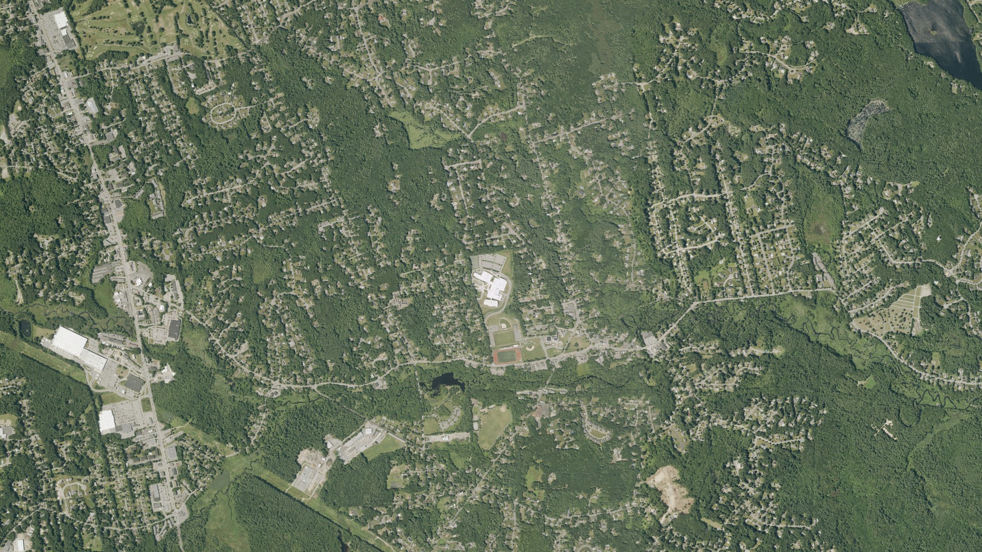 Natural-color aerial photograph of land around North Reading, Massachusetts