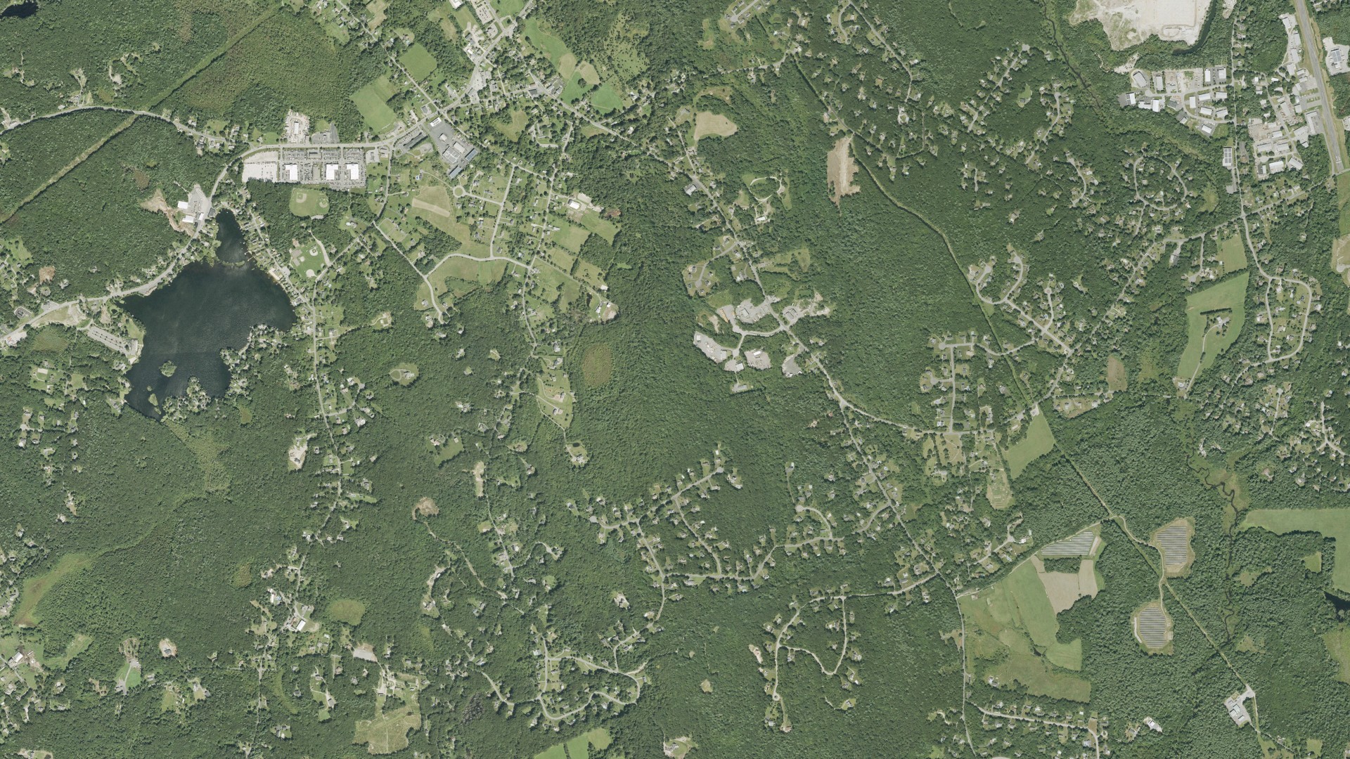 Natural-color aerial photograph of land around Mendon, Massachusetts