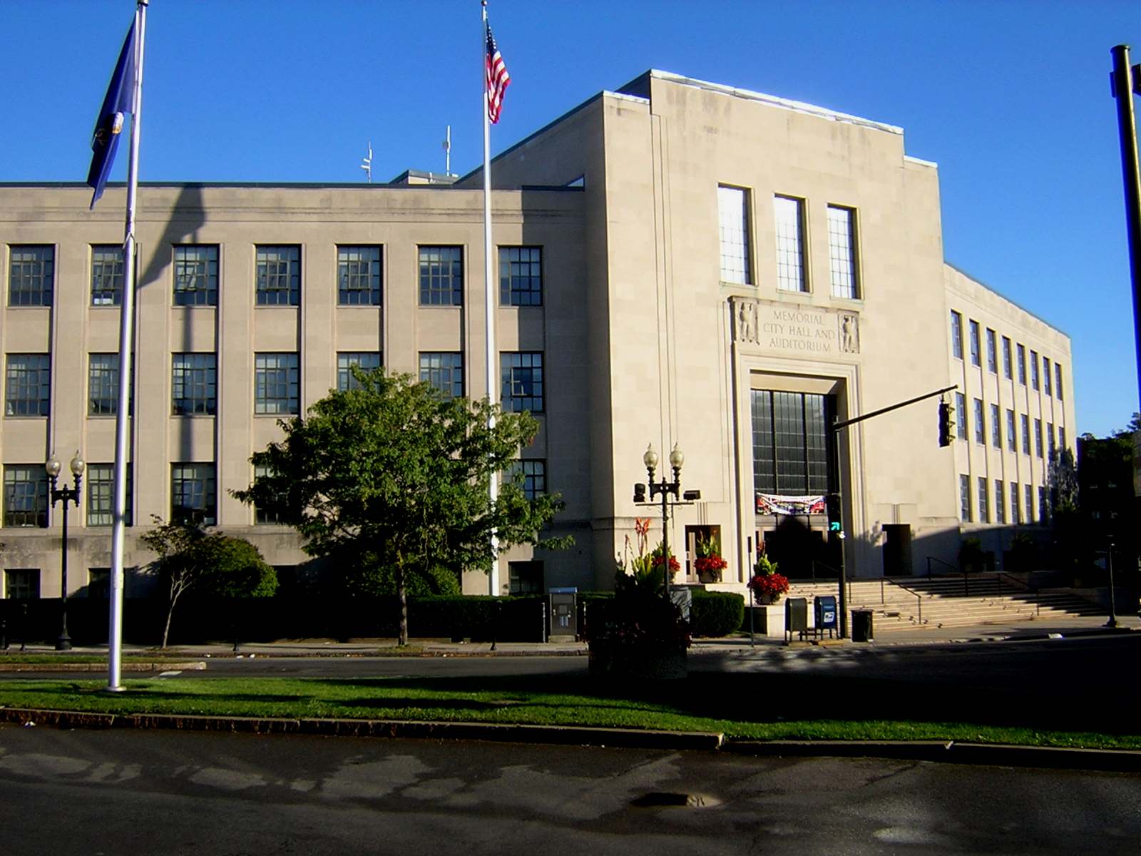 City Hall and Memorial Auditorium, Lynn, MA — Massachusetts