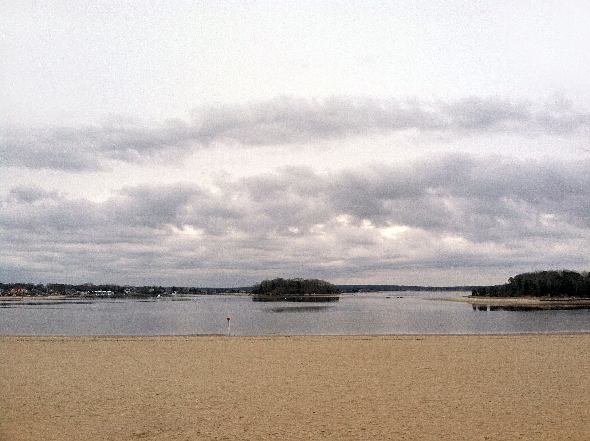 The coast of Onset Beach. — Massachusetts
