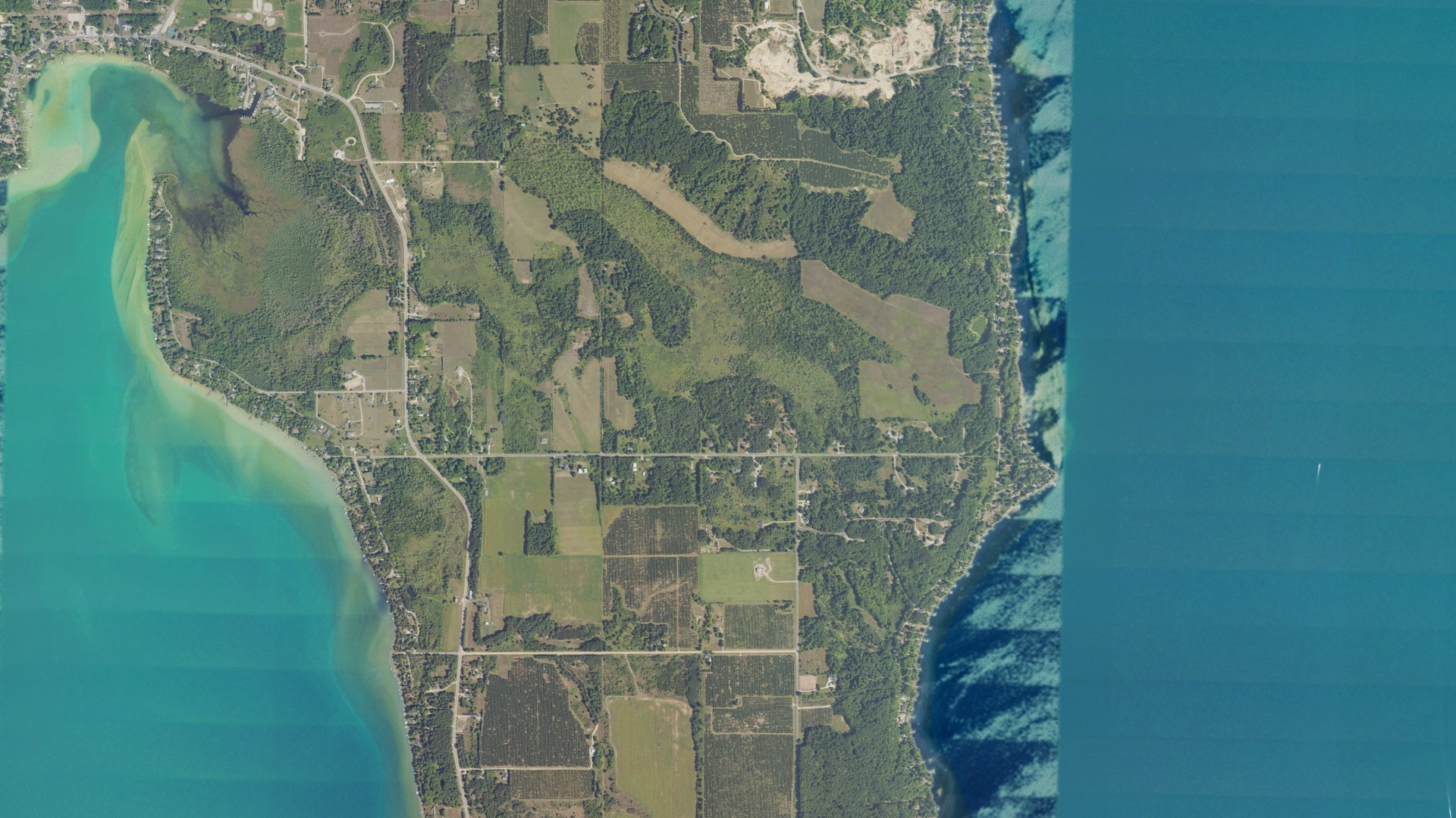 Natural-color aerial photograph of land around Milton, Michigan