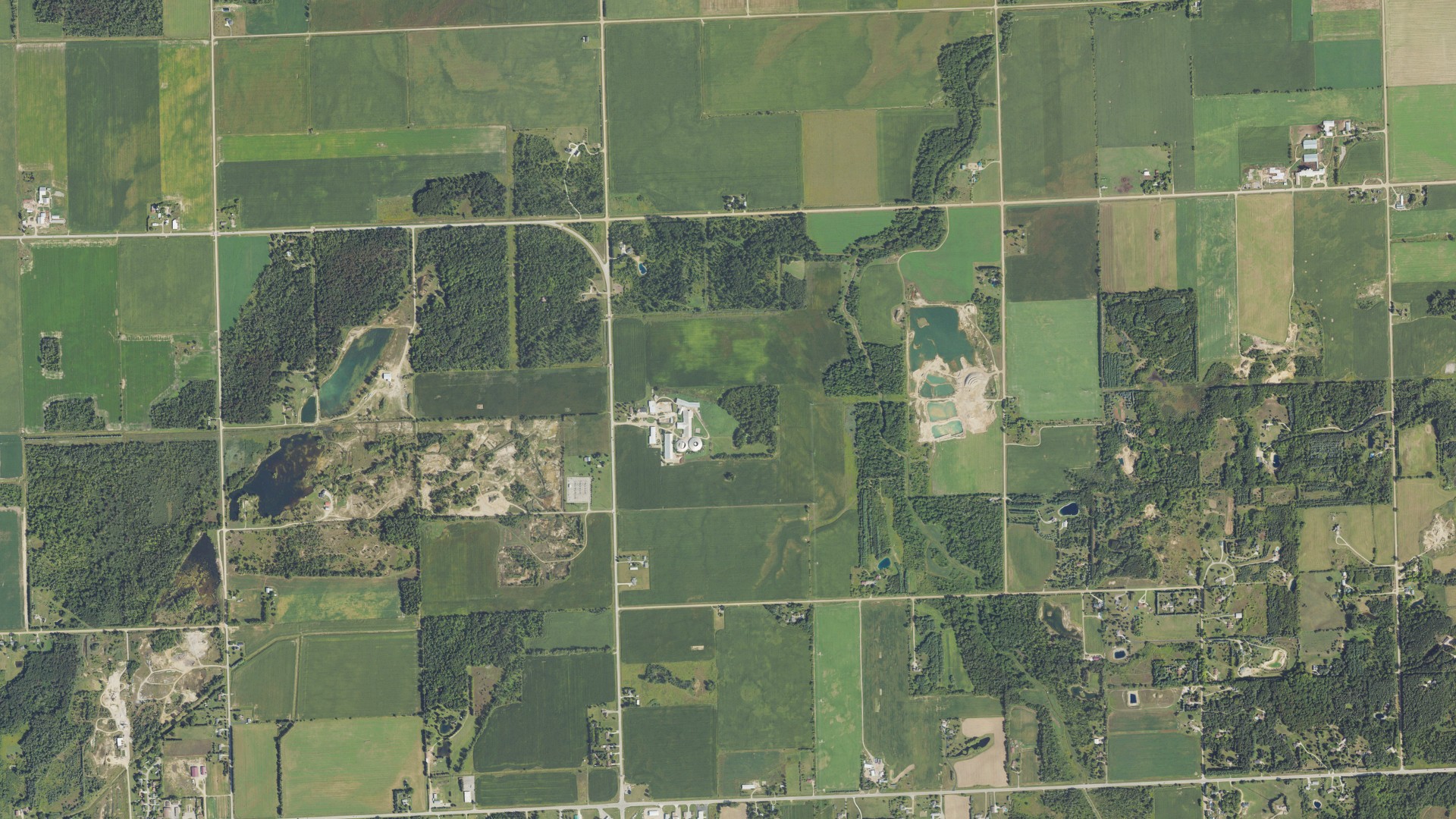 Natural-color aerial photograph of land around Verona, Michigan