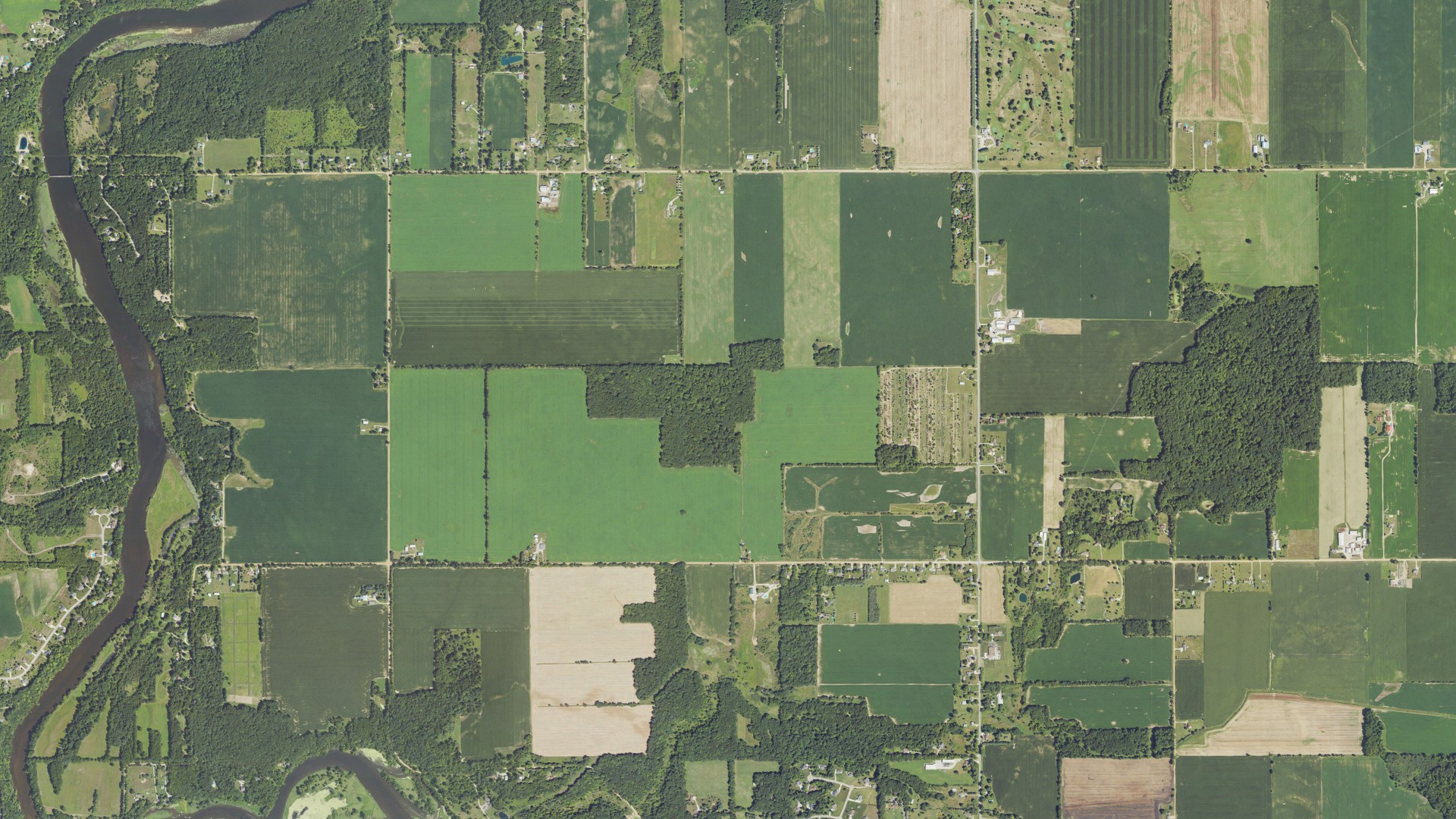 Natural-color aerial photograph of land around Portland, Michigan