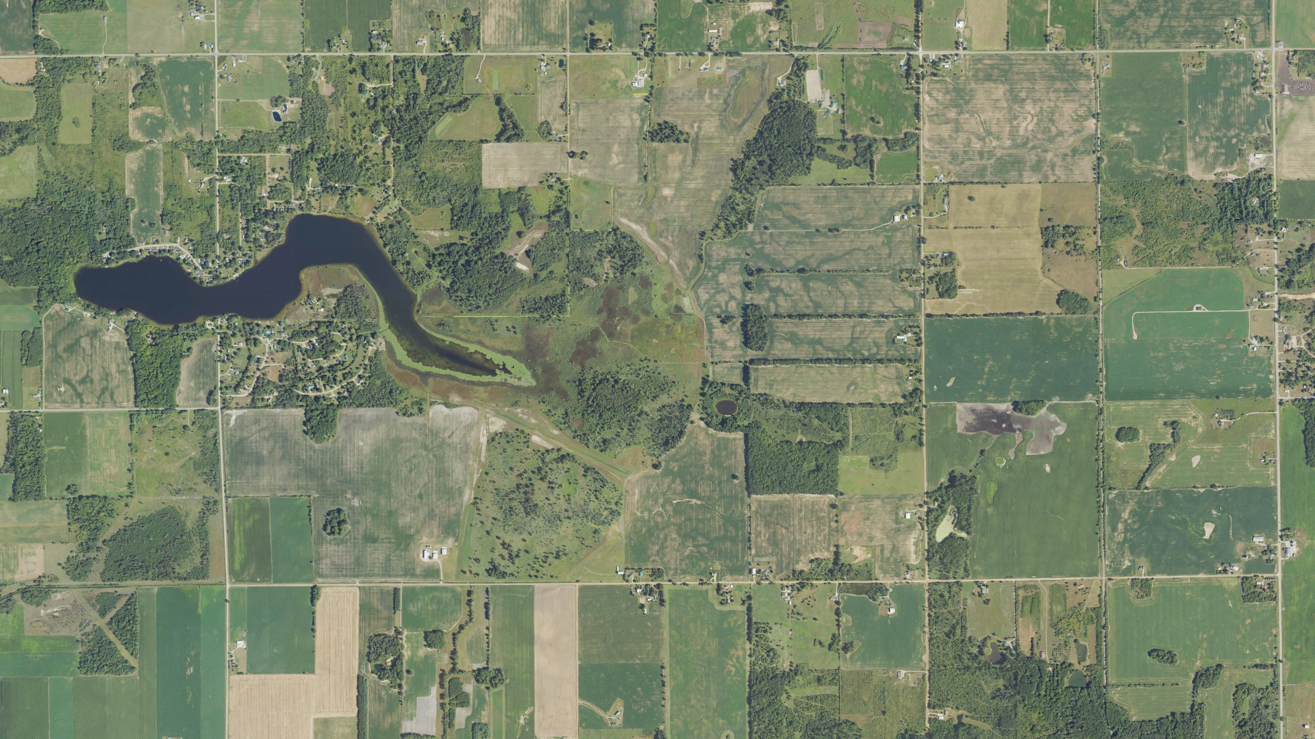 Natural-color aerial photograph of land around Vernon, Michigan