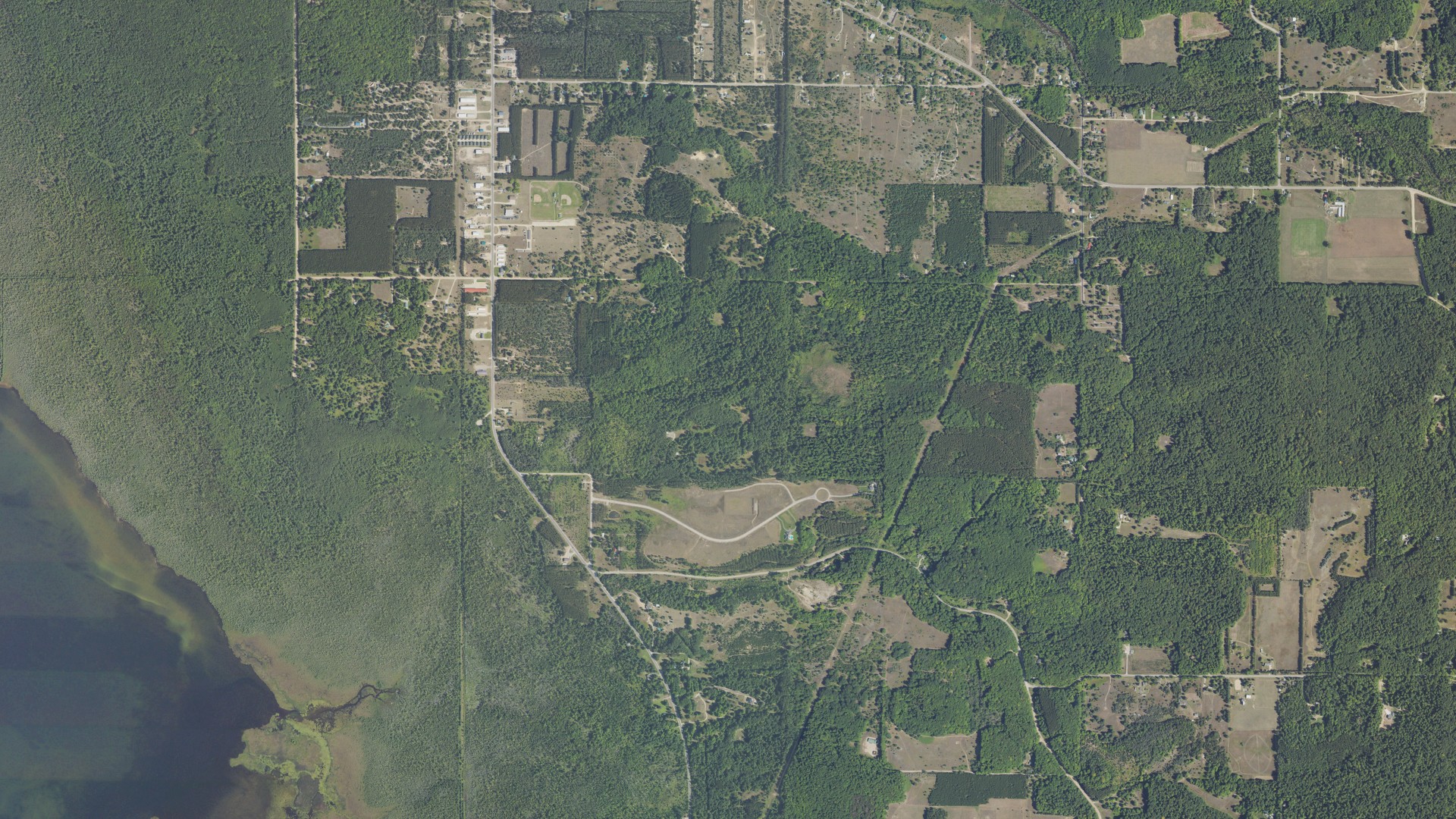 Natural-color aerial photograph of land around Clearwater, Michigan
