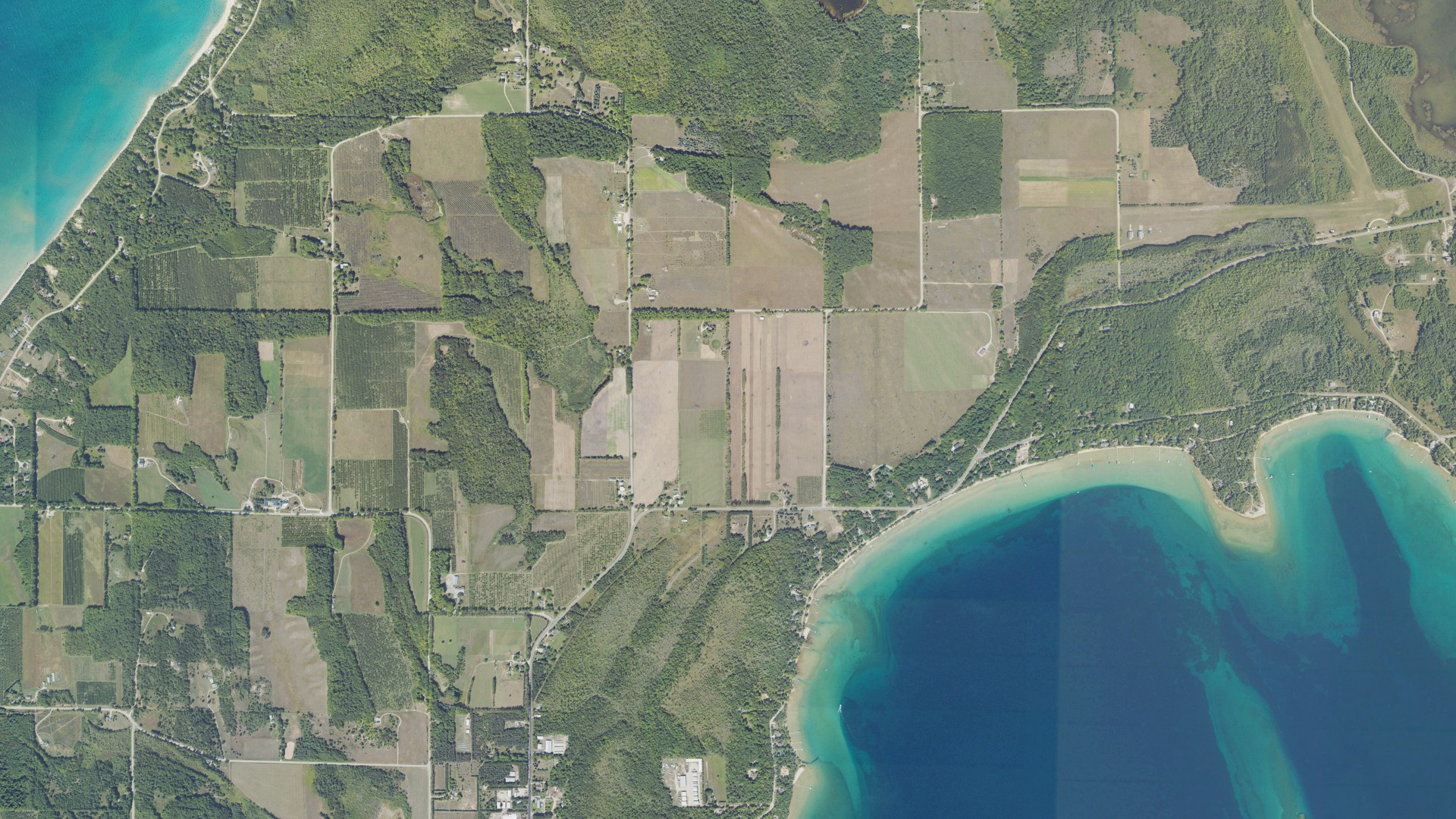 Natural-color aerial photograph of land around Leelanau, Michigan