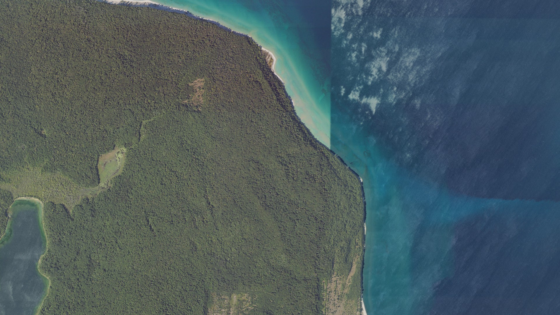 Natural-color aerial photograph of land around Leland, Michigan