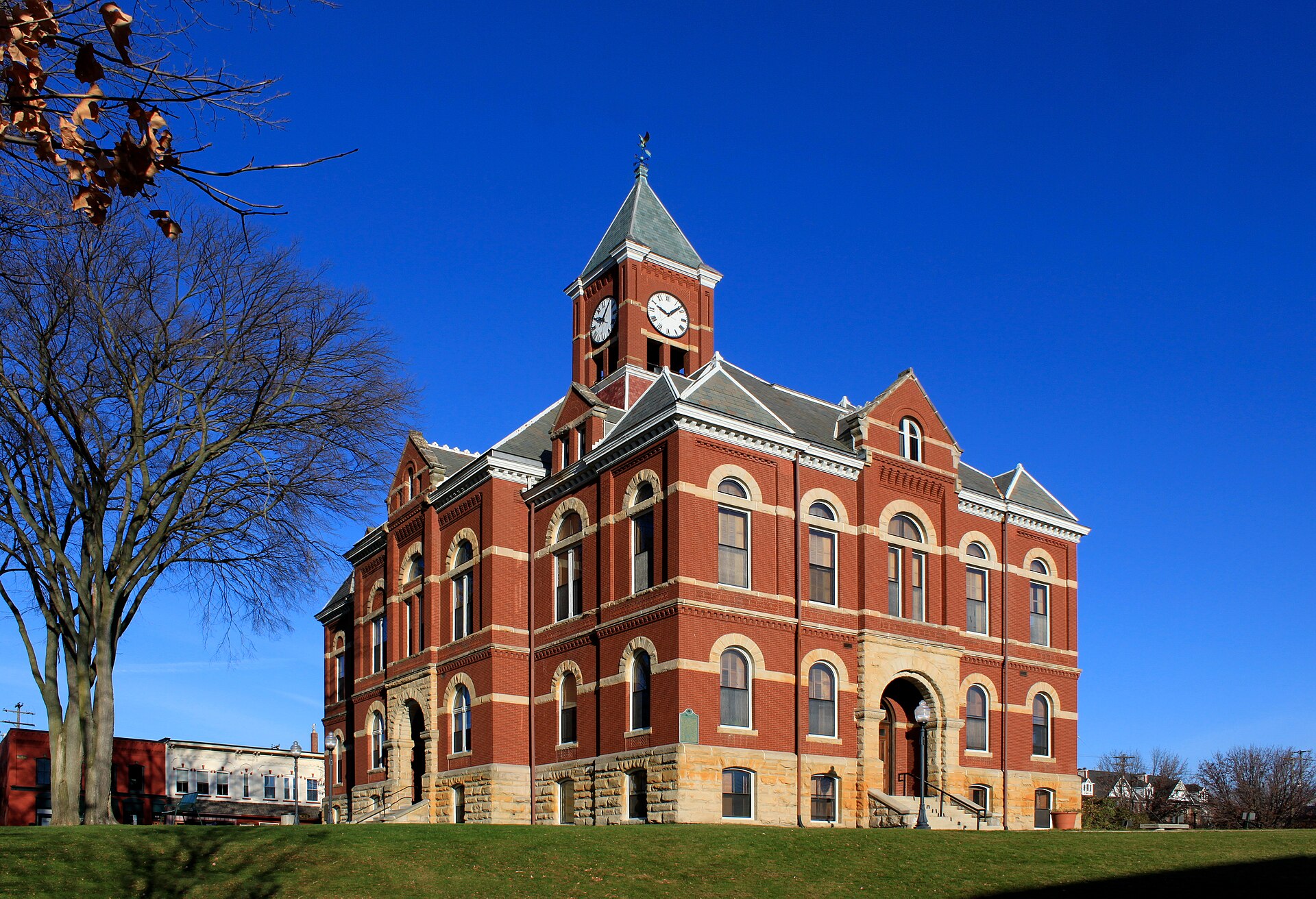Livingston County Courthouse, 200 E. Grand River Avenue, Howell, Michigan
