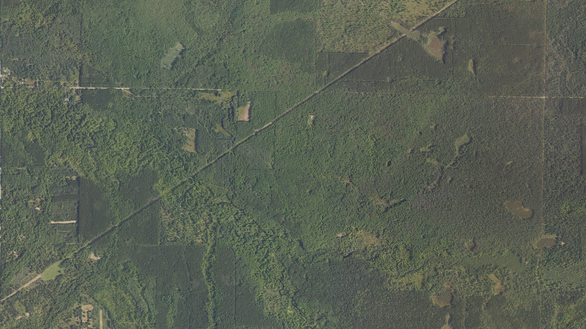 Aerial view of land around Troy, Michigan