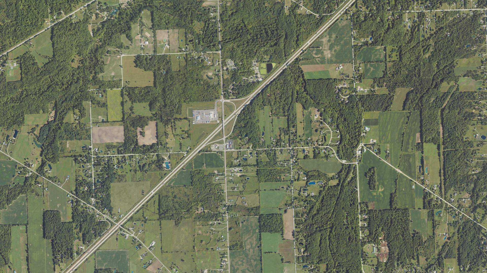 Natural-color aerial photograph of land around St. Clair, Michigan