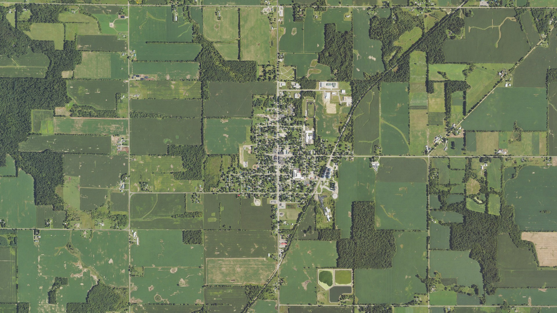 Aerial view of land around Reading, Michigan