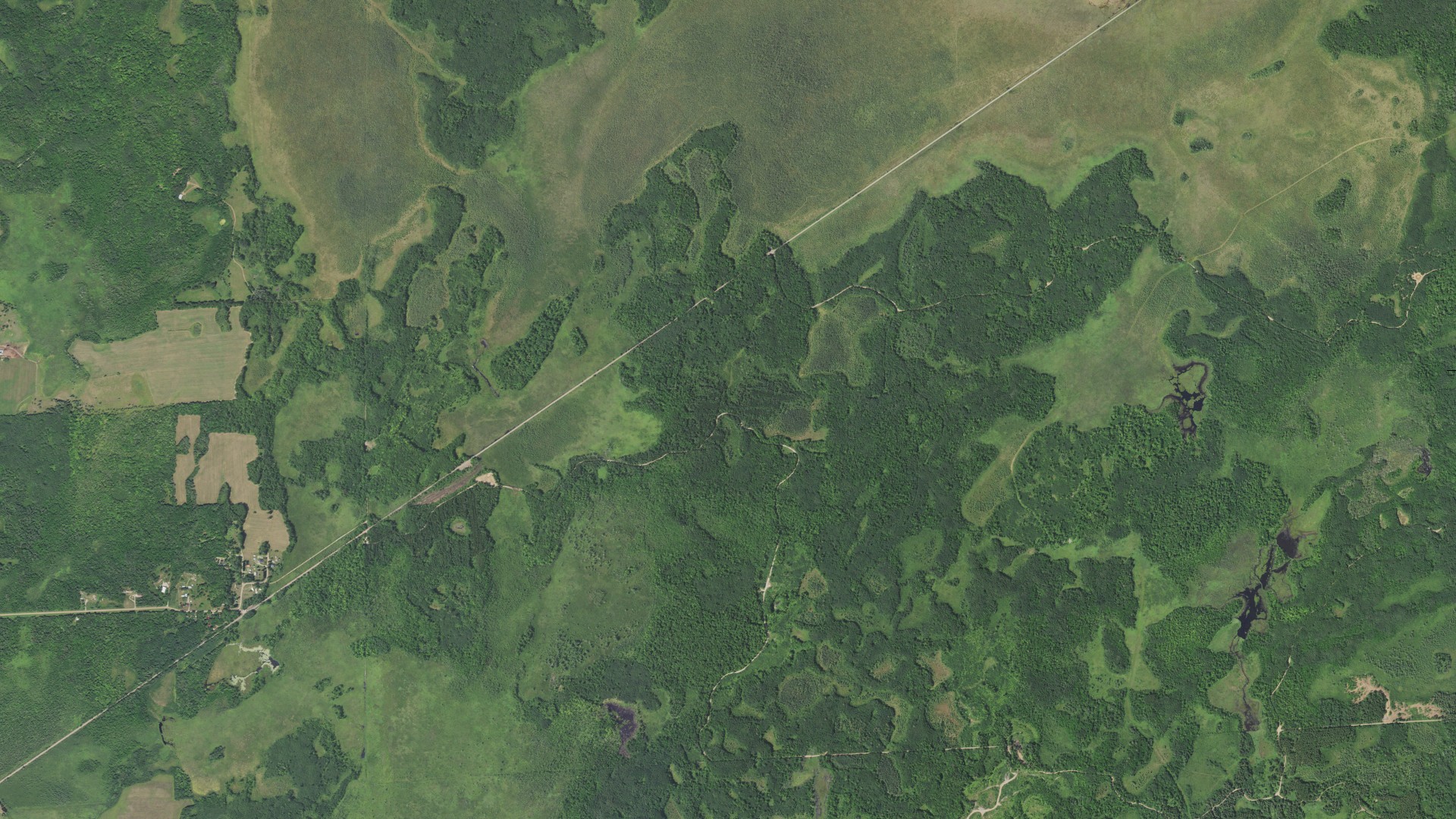 Aerial view of land around Idun, Minnesota
