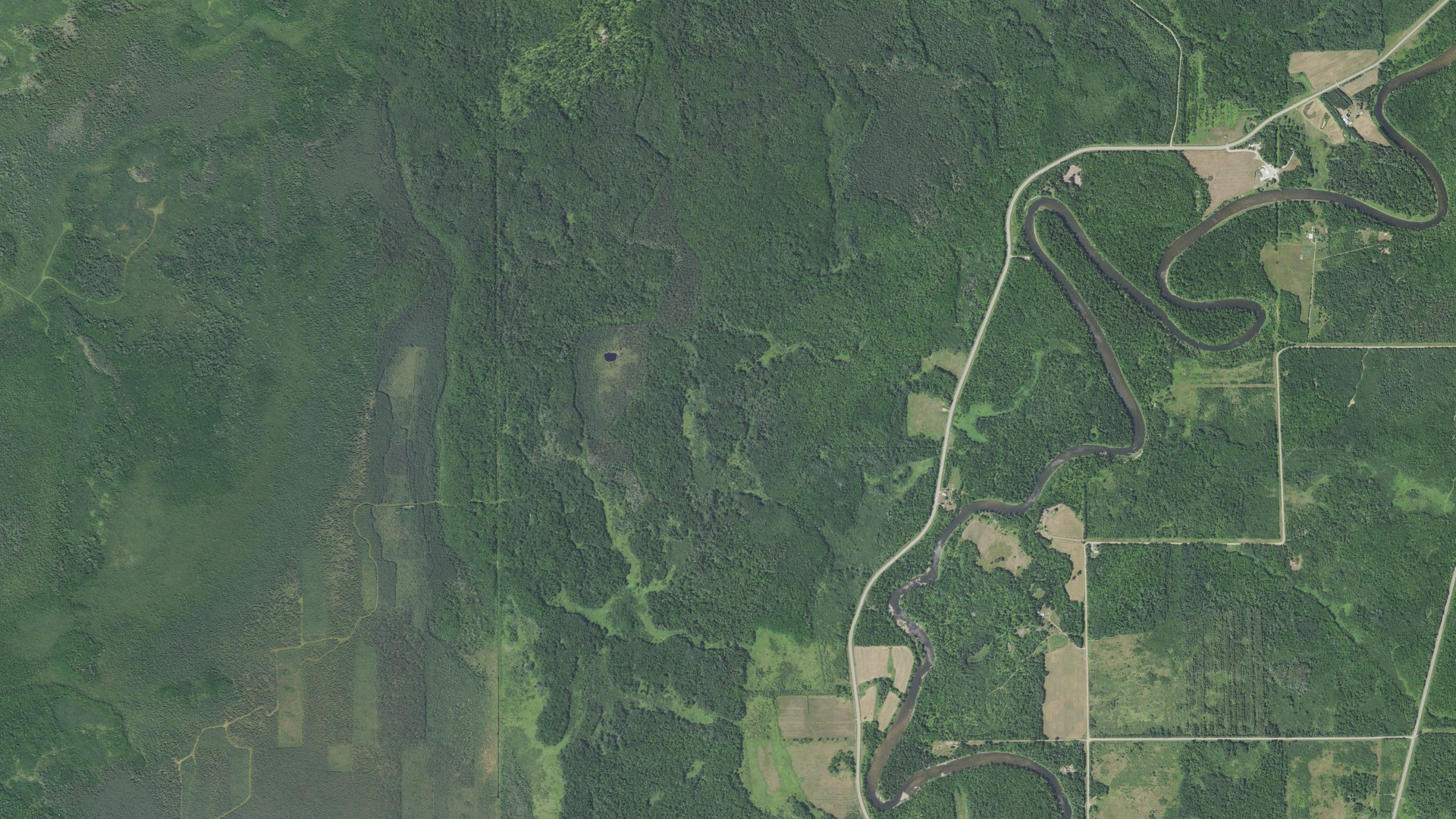 Natural-color aerial photograph of land around Verdon, Minnesota