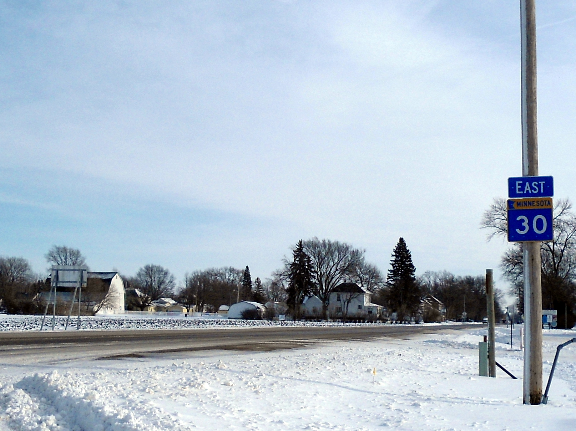 MN 30 runs east into downtown Amboy, MN. — Minnesota