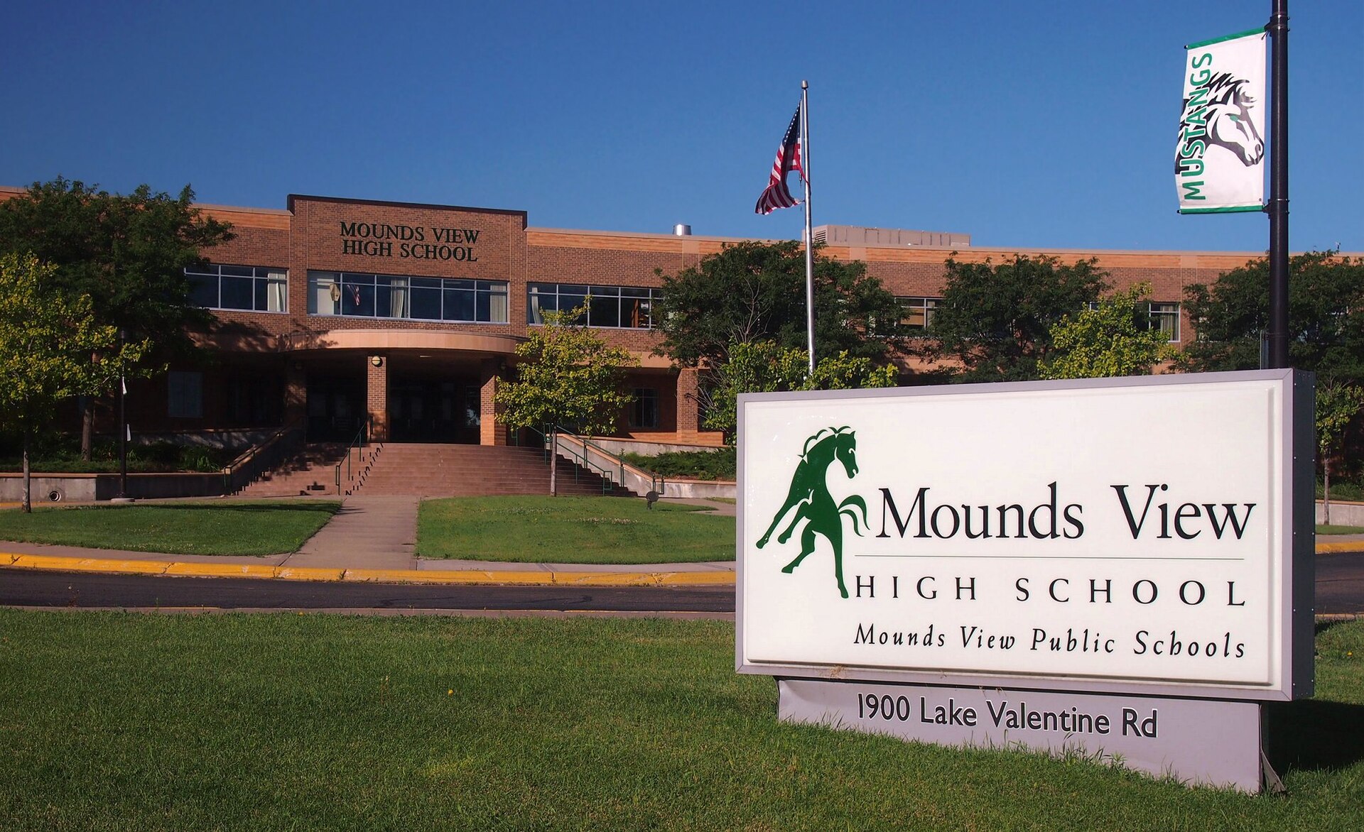 Mounds View High School, 1900 Lake Valentine Road, Arden Hills, Minnesota, USA. Viewed from the northeast.