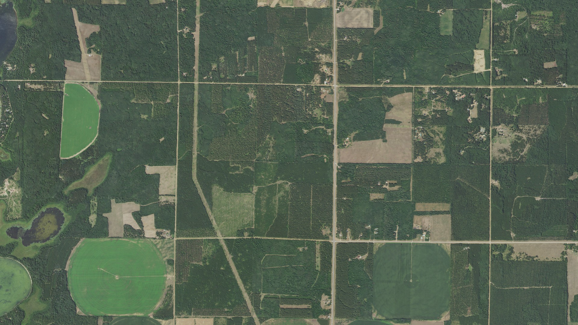 Aerial view of land around White Oak, Minnesota