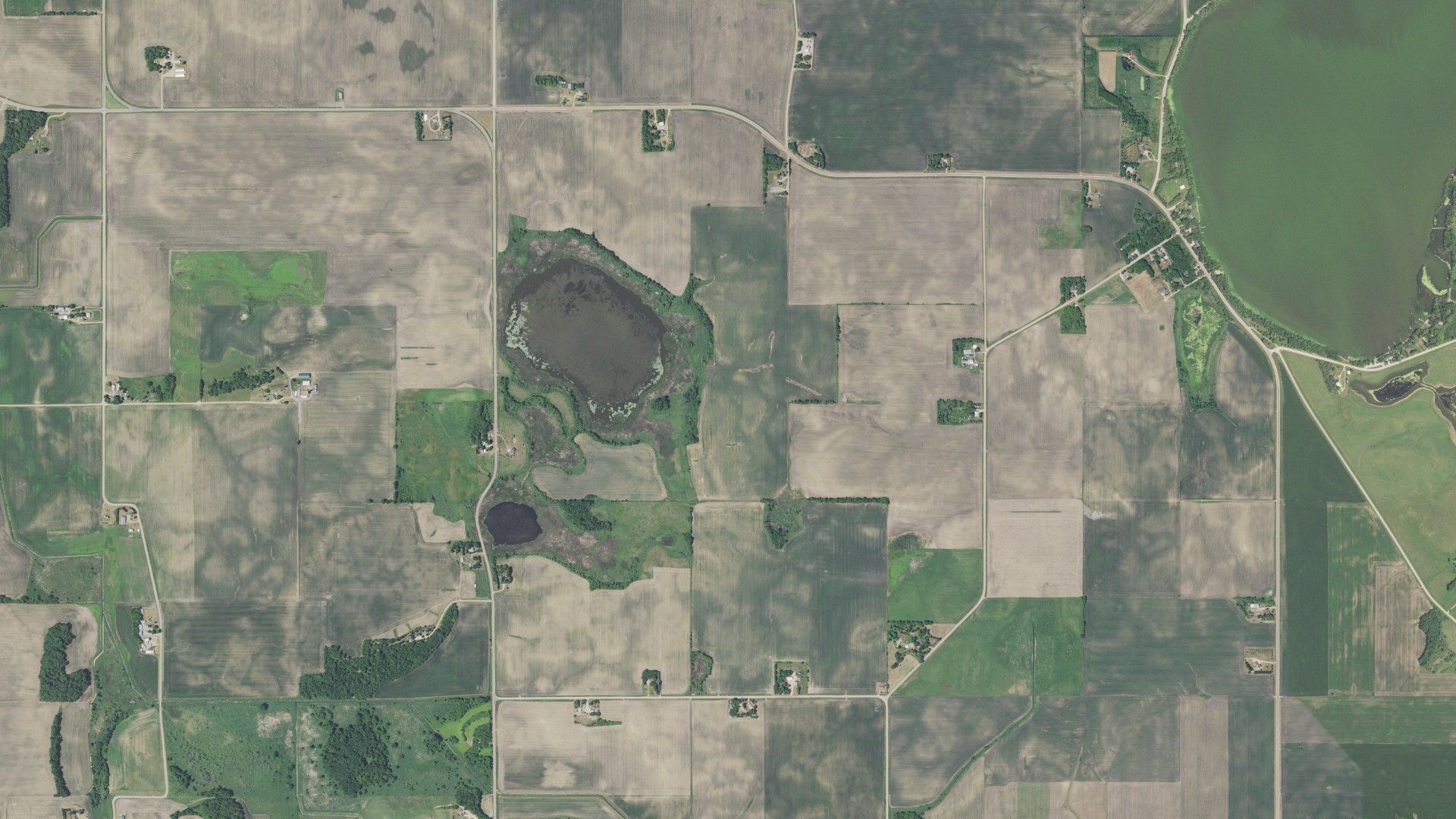 Natural-color aerial photograph of land around Cordova, Minnesota