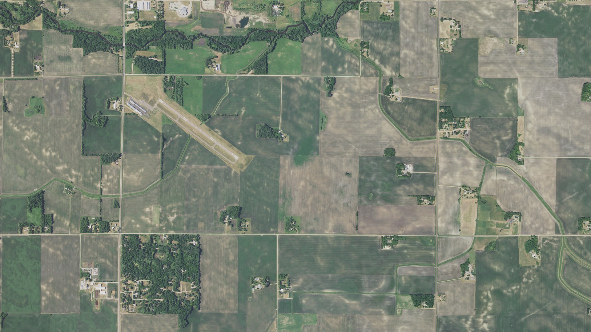 Natural-color aerial photograph of land around Helen, Minnesota
