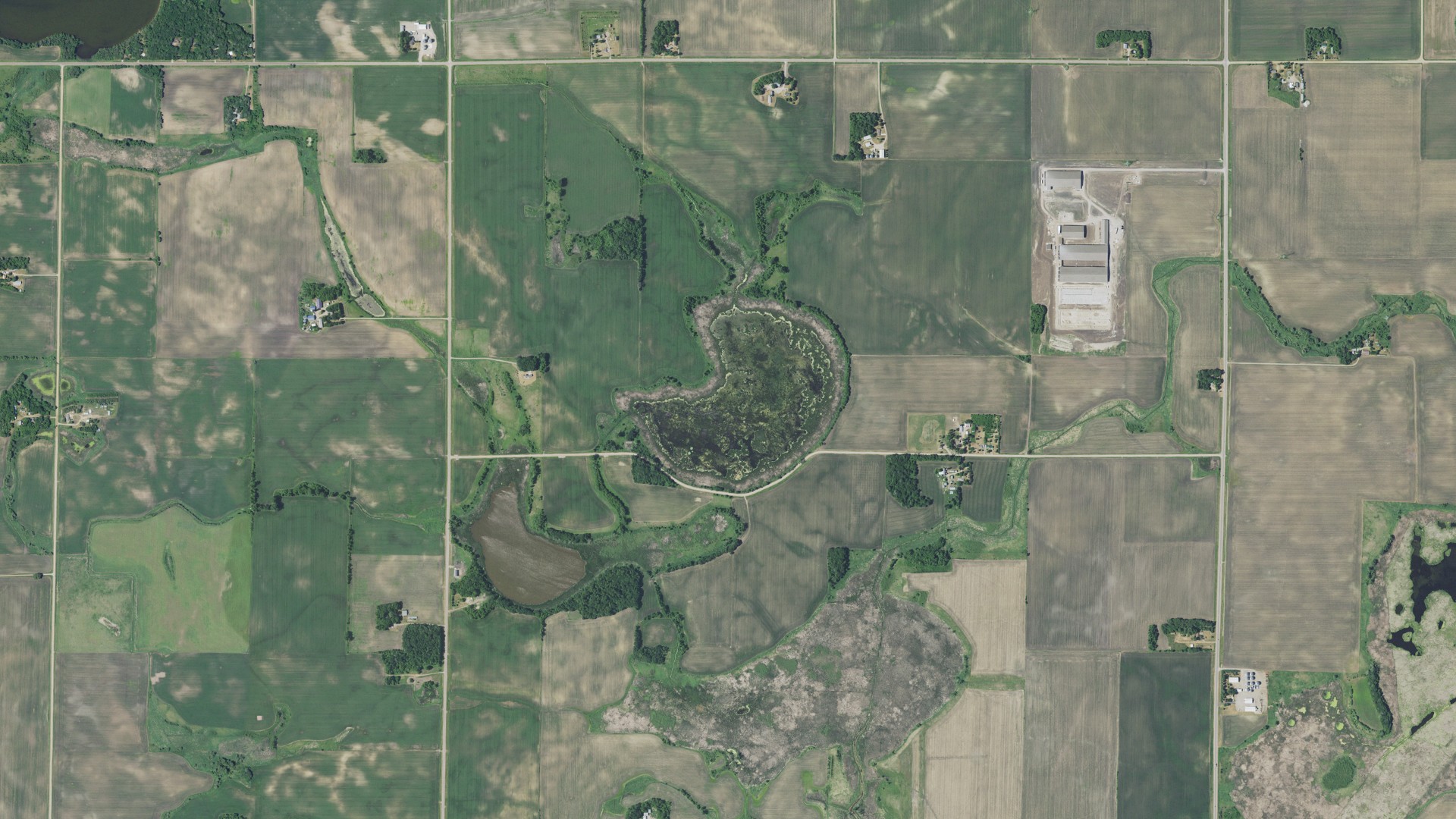 Natural-color aerial photograph of land around Harvey, Minnesota
