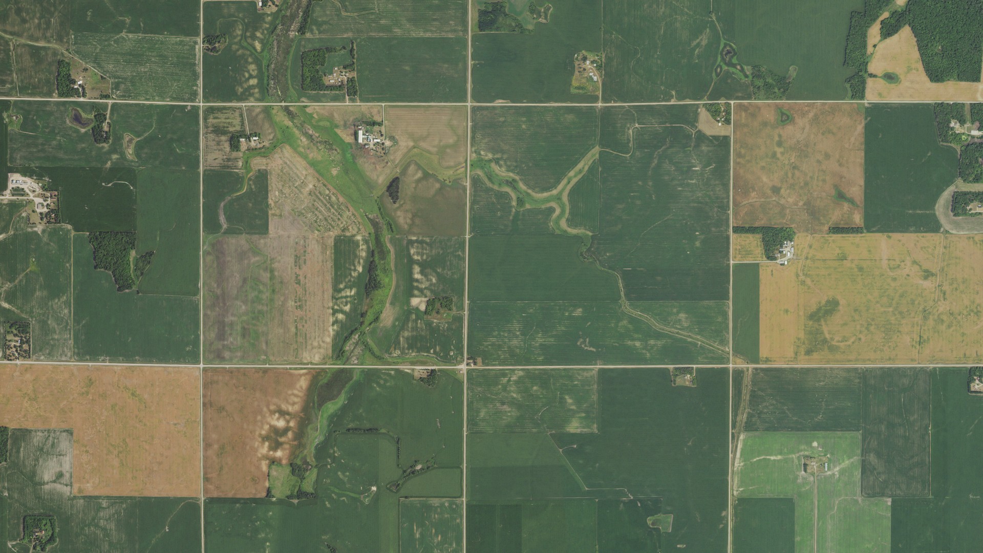 Natural-color aerial photograph of land around Bear Park, Minnesota