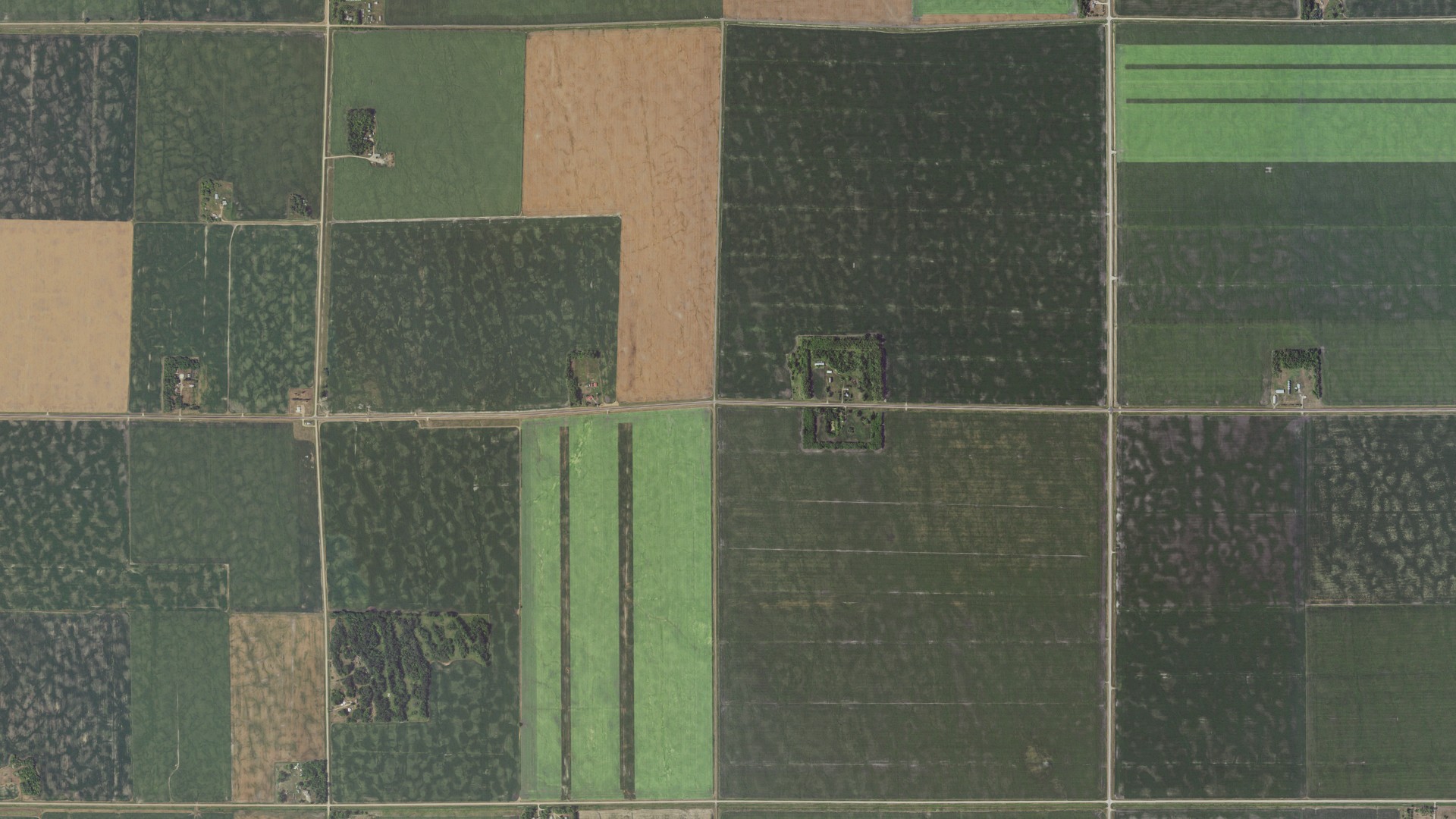 Natural-color aerial photograph of land around Good Hope, Minnesota