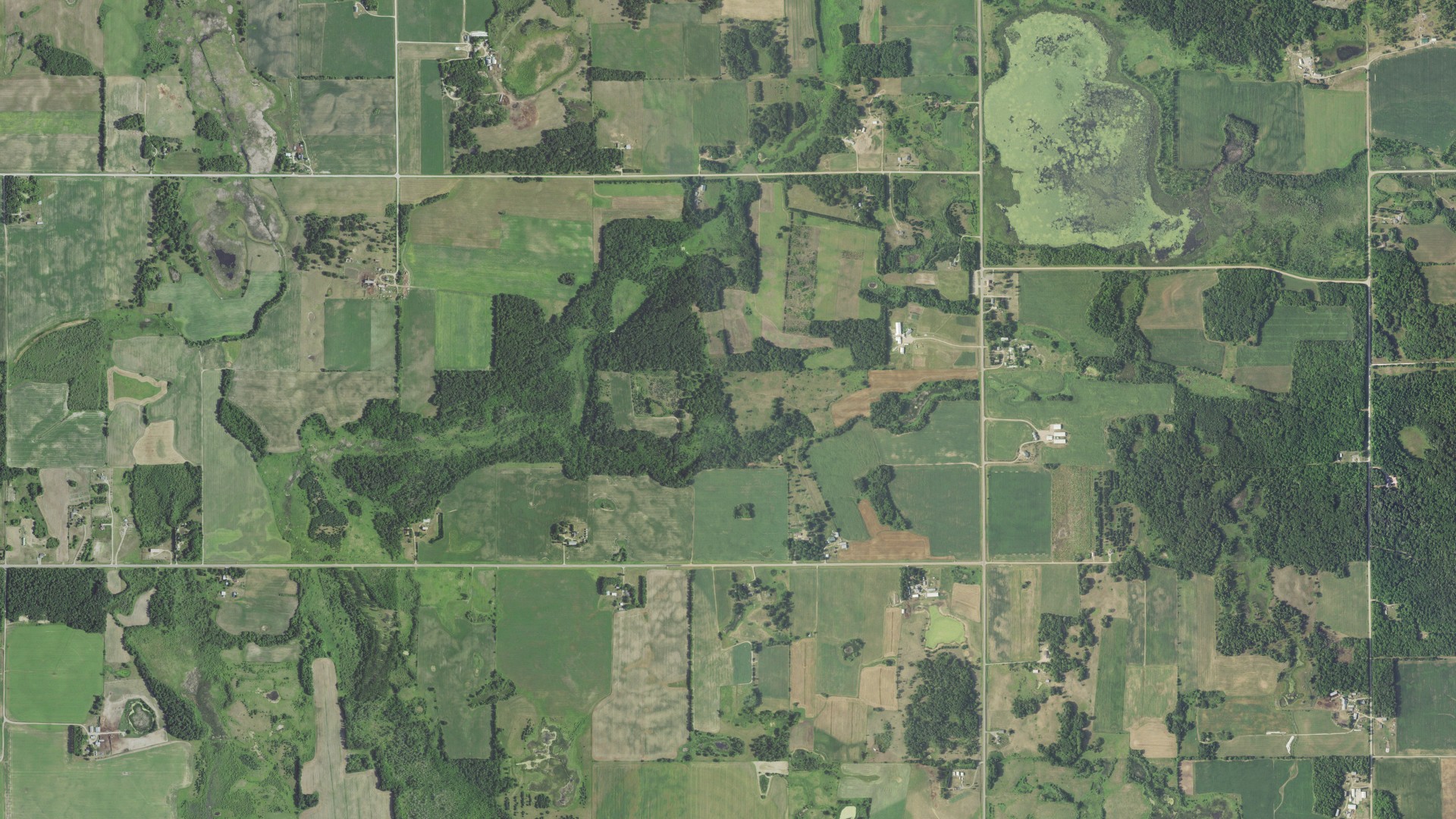 Natural-color aerial photograph of land around Corliss, Minnesota
