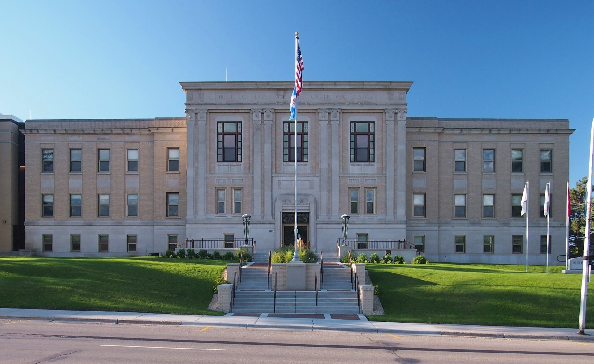 Pope County Courthouse, 130 E. — Minnesota