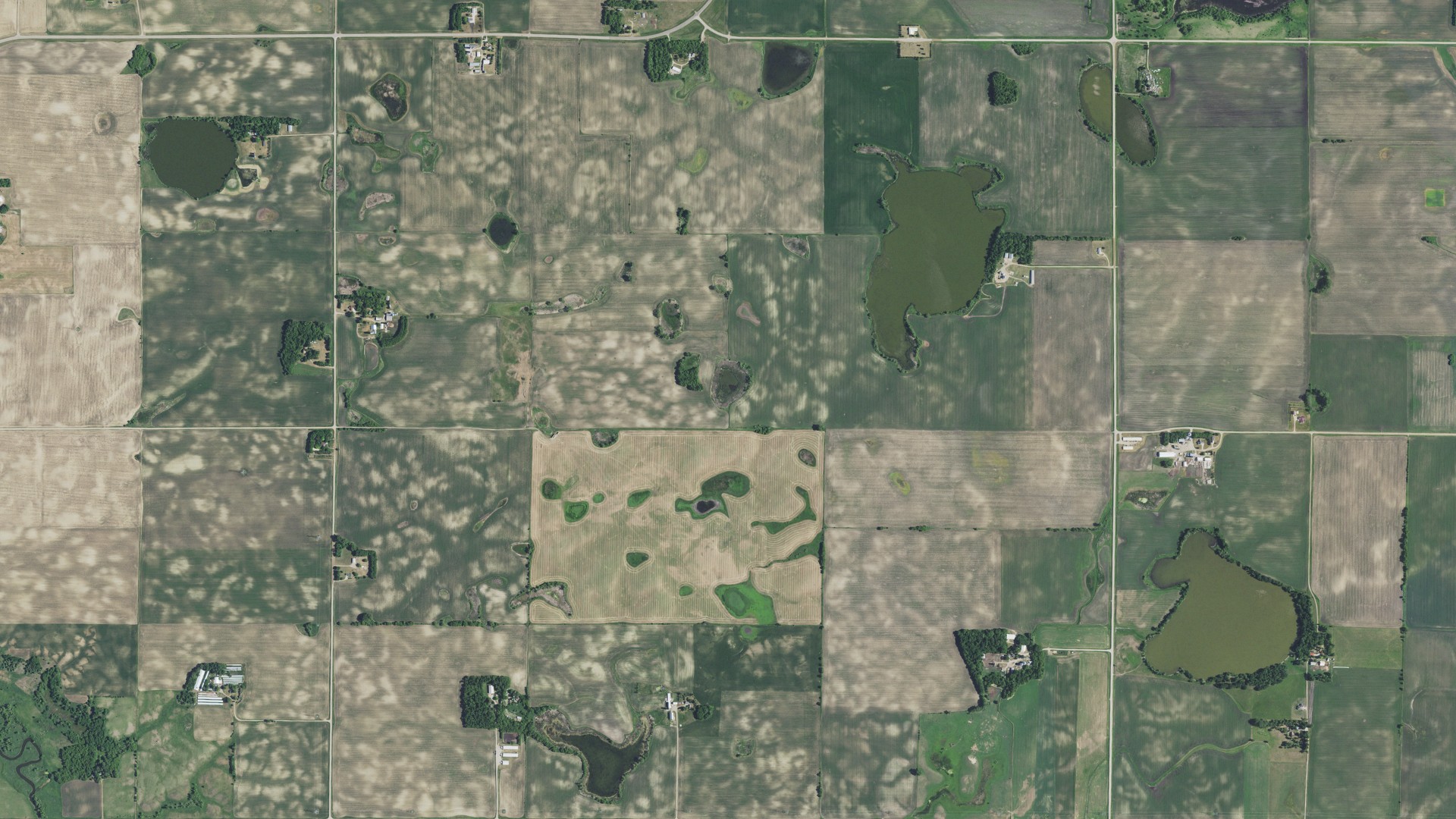 Natural-color aerial photograph of land around Nora, Minnesota