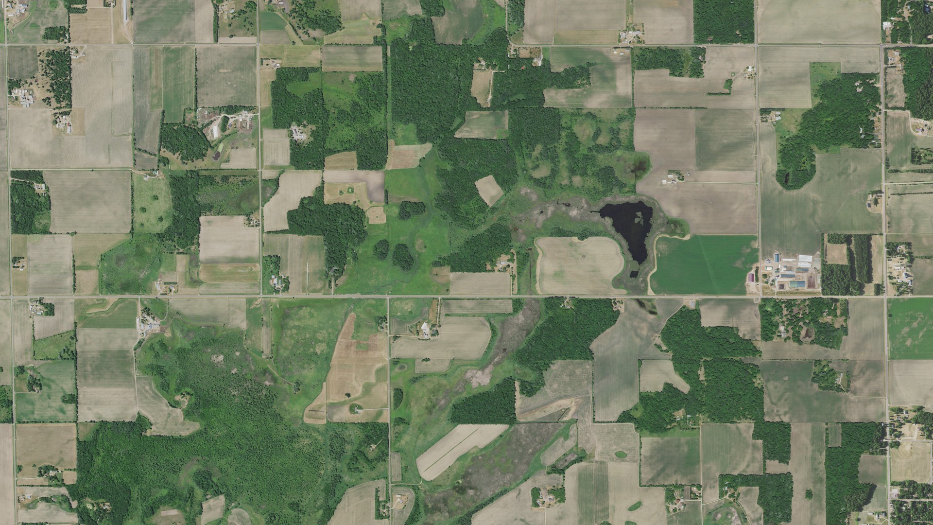 Natural-color aerial photograph of land around Brockway, Minnesota
