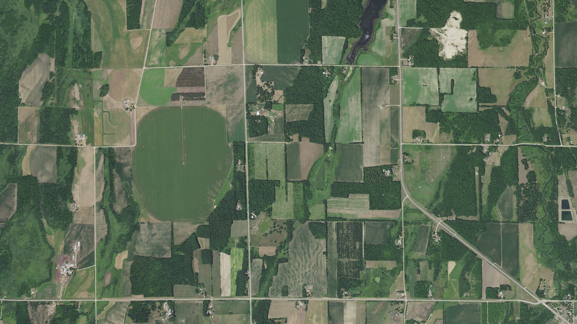 Aerial view of land around Stowe Prairie, Minnesota