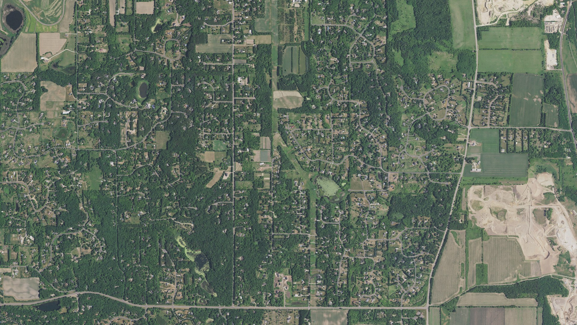 Natural-color aerial photograph of land around West Lakeland, Minnesota