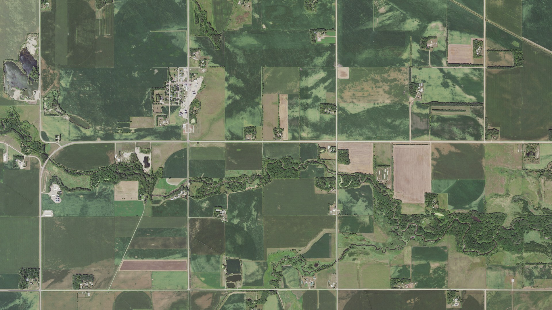 Natural-color aerial photograph of land around Riverdale, Minnesota