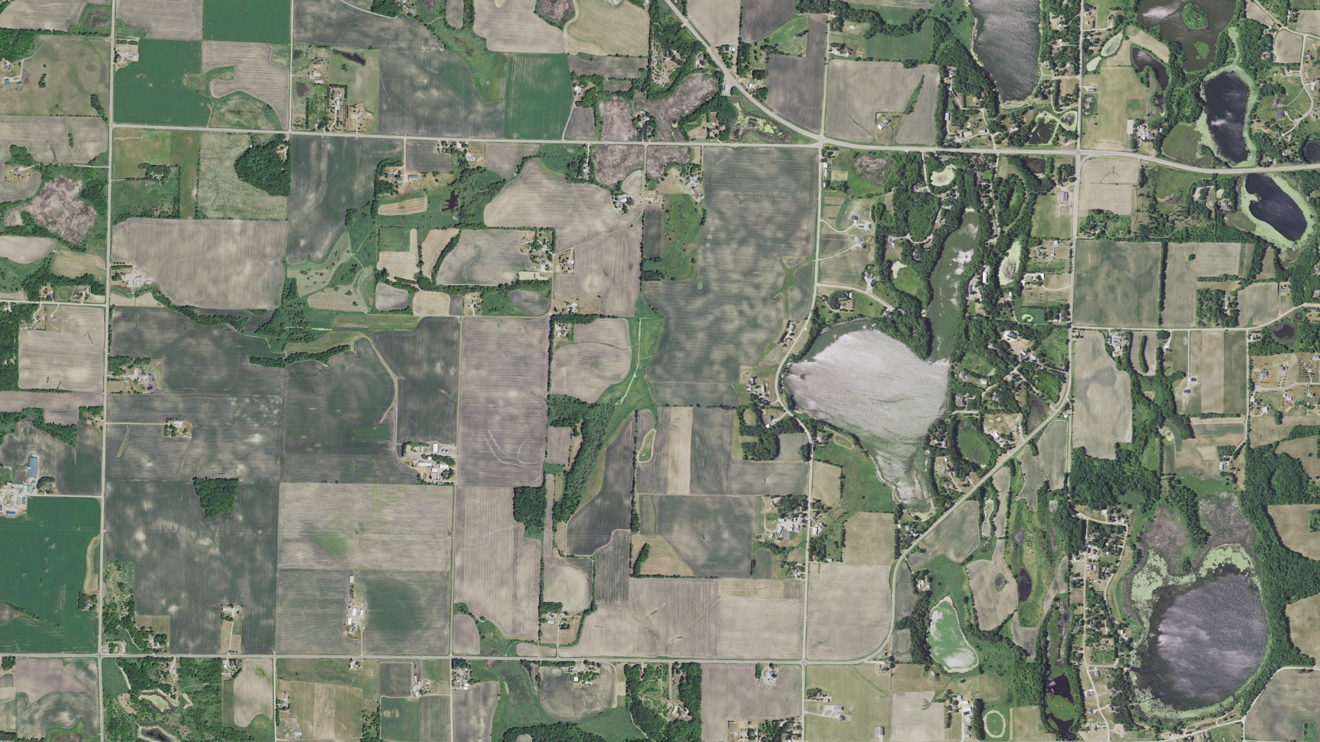 Natural-color aerial photograph of land around Chatham, Minnesota