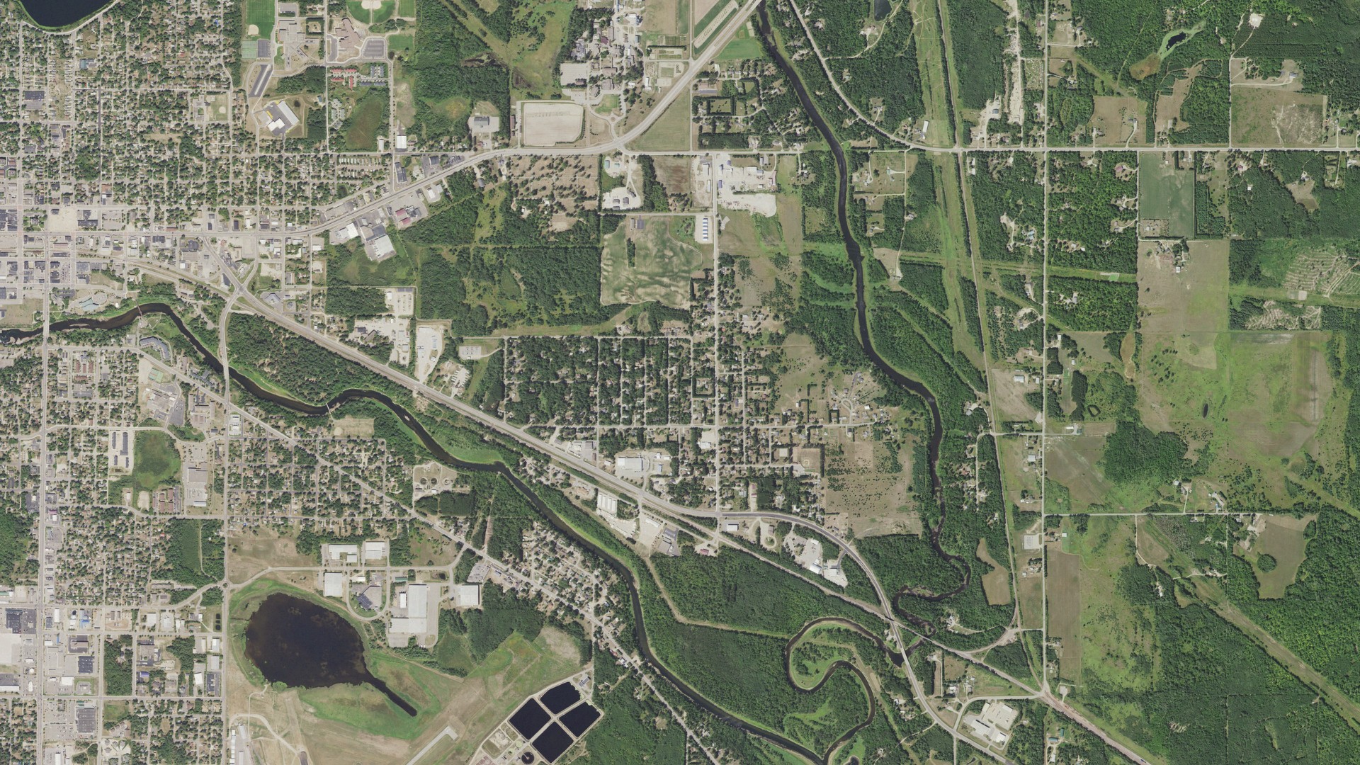 Natural-color aerial photograph of land around La Prairie, Minnesota