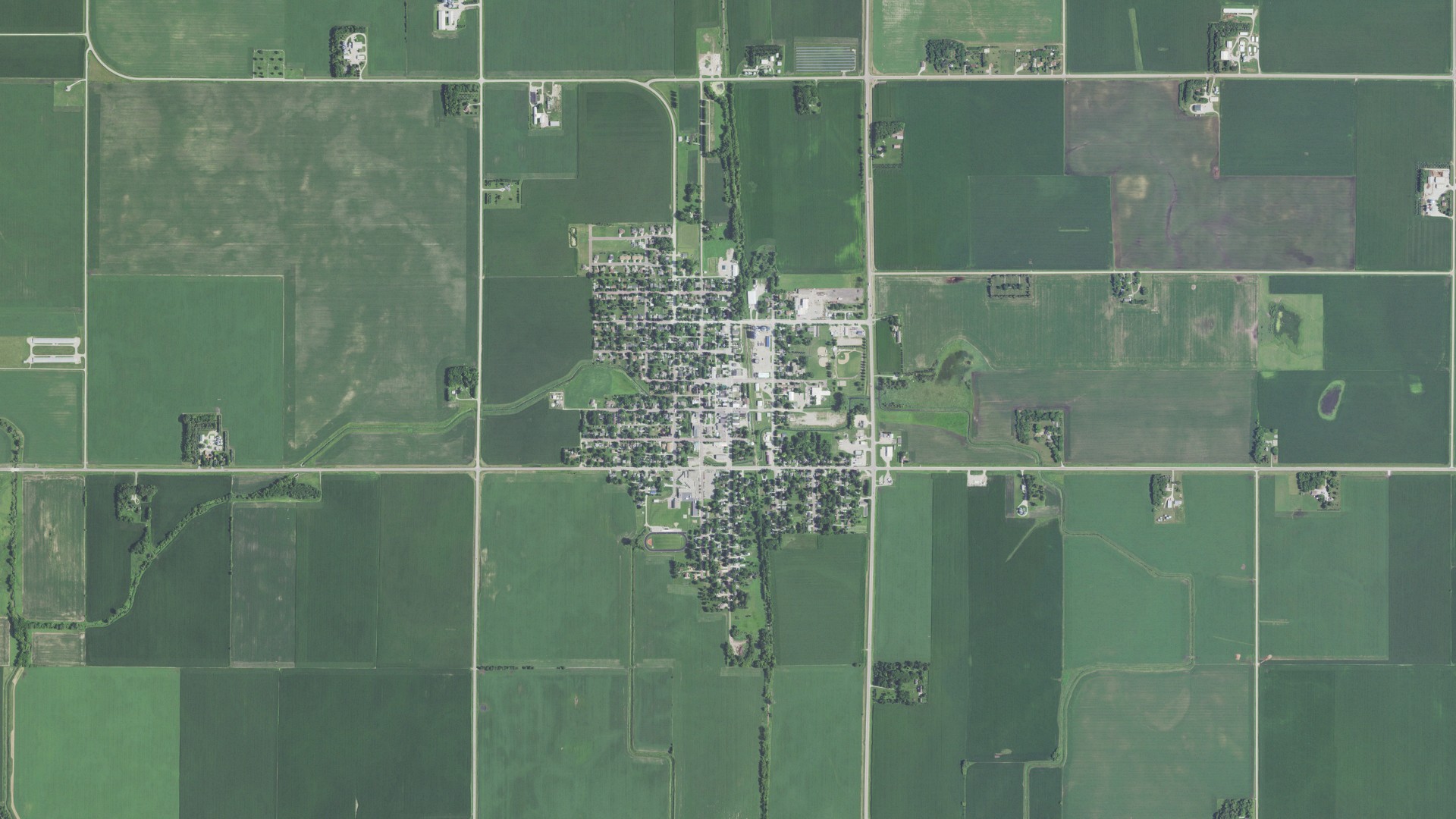 Aerial view of land around New Richland, Minnesota