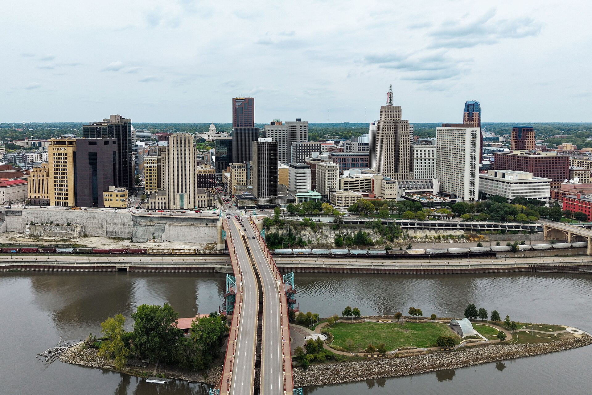 Aerial view of Saint Paul, Minnesota’s capital, a city of 311,527 residents along the Mississippi River, with an economy supported by government, healthcare, and education. — St. Paul, Minnesota