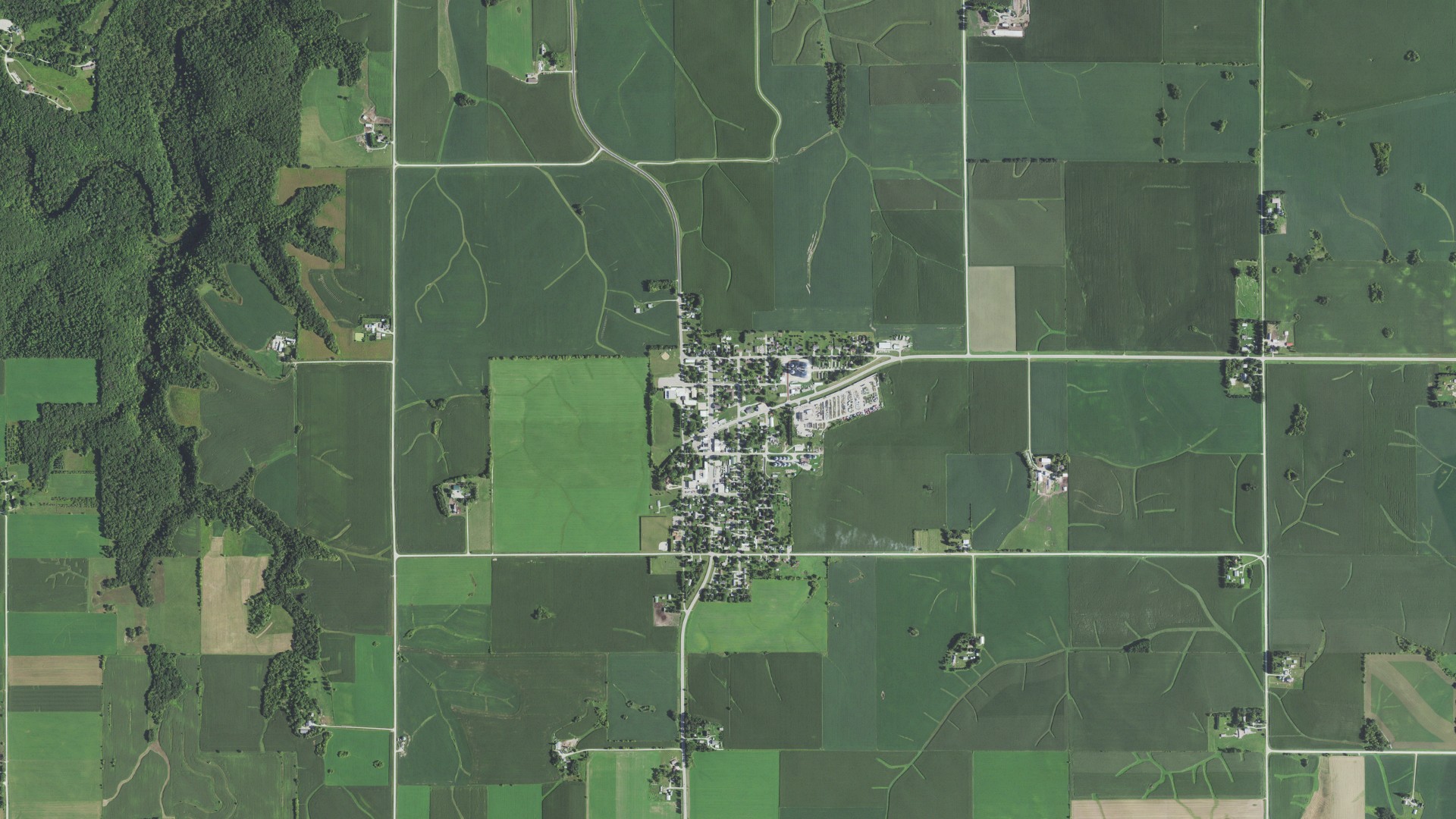 Natural-color aerial photograph of land around Wykoff, Minnesota