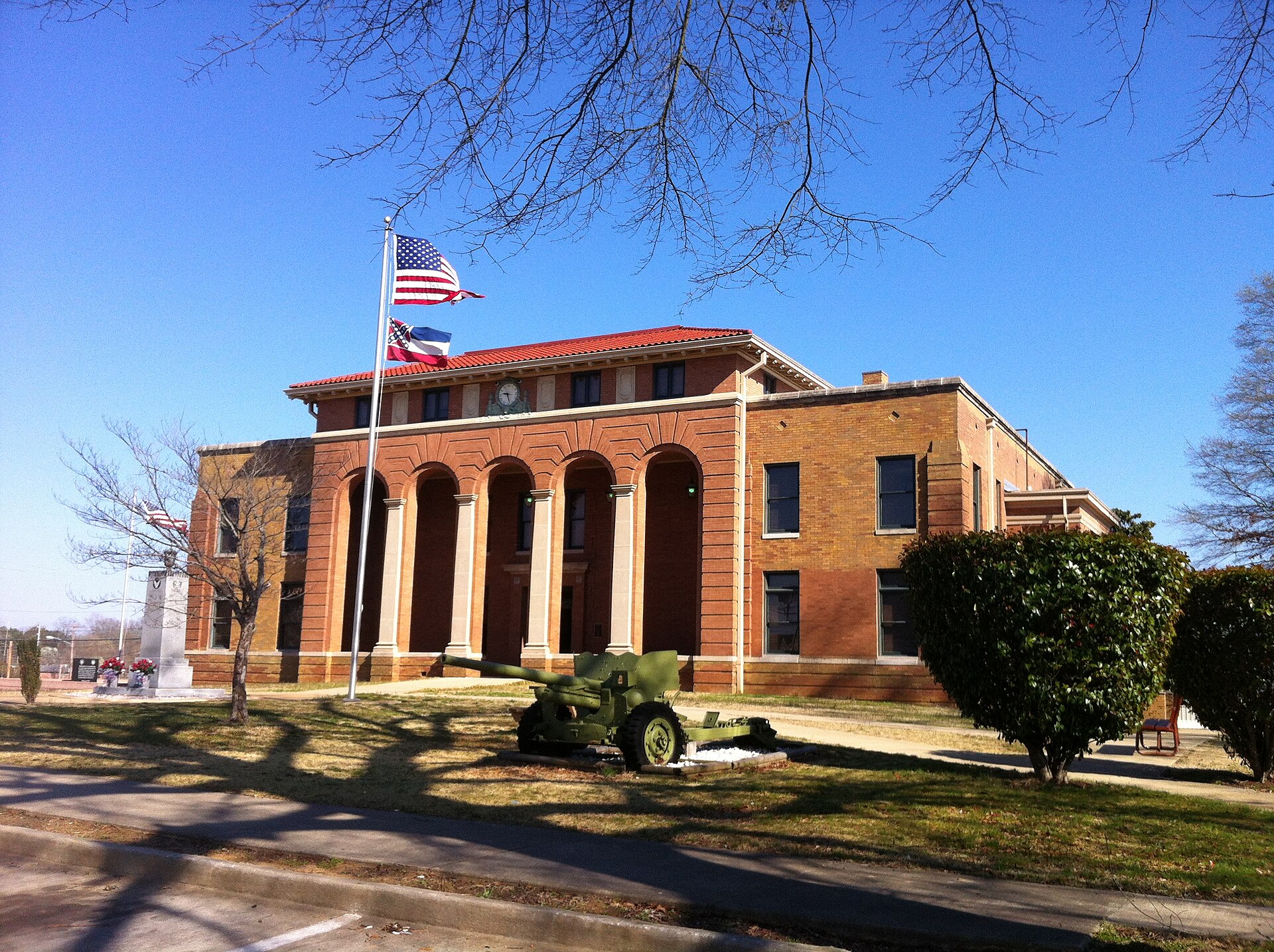 Prentiss County, Mississippi courthouse in Booneville, Mississippi, 23 Mar 2014.