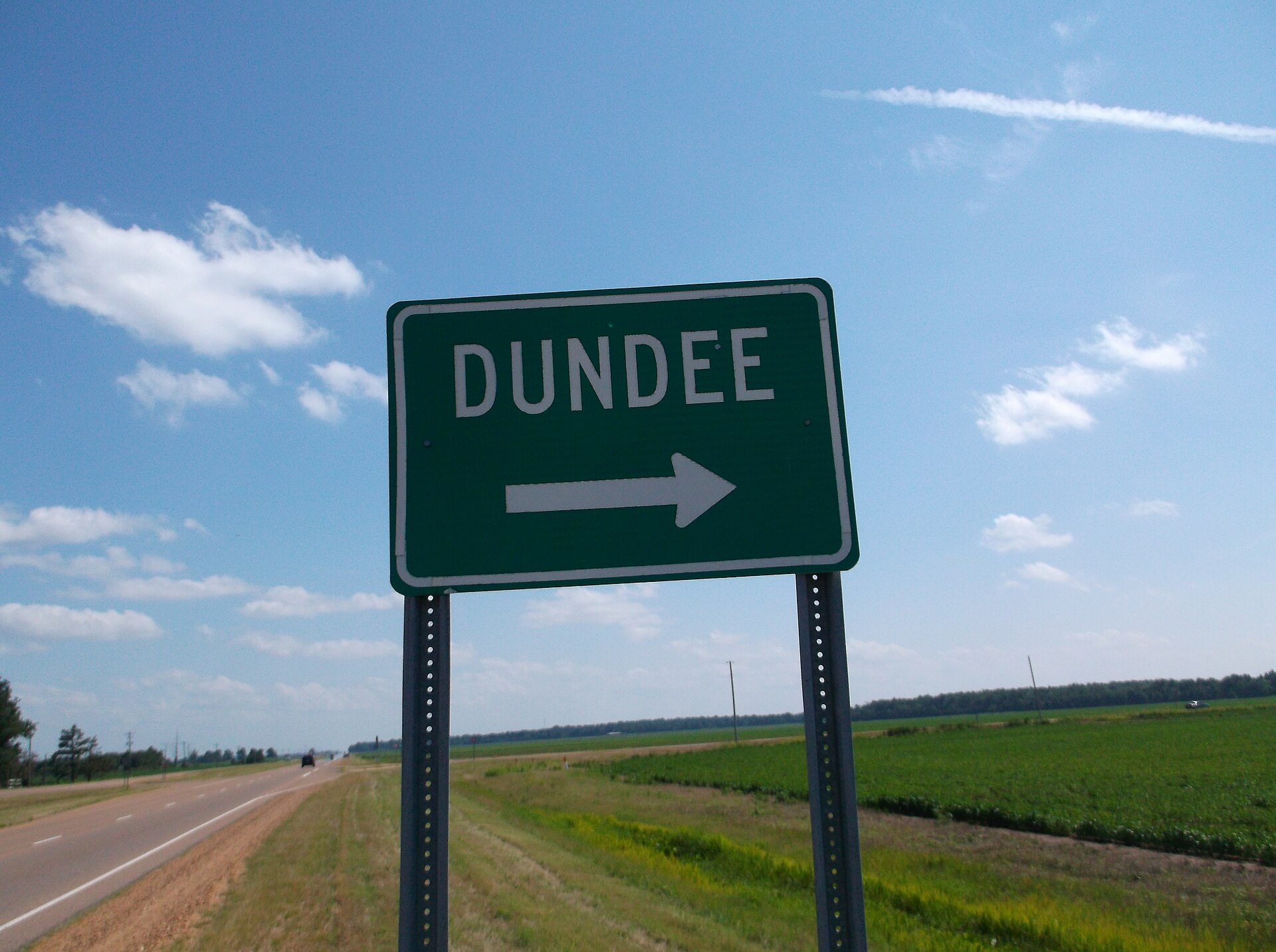 Highway sign located on US Highway 61 — Dundee, Mississippi