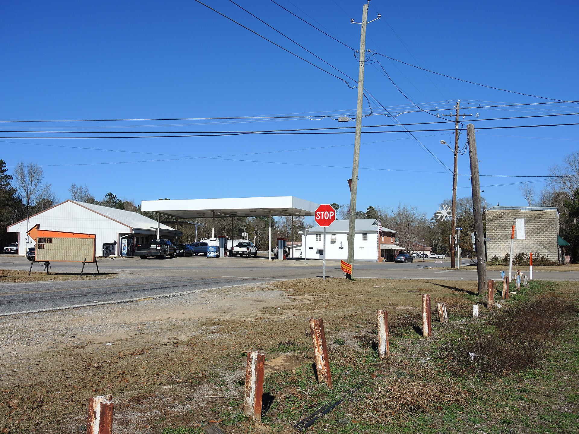 Looking north on Old Mill Creek Road across Main Street, Enterprise, Clarke County, Mississippi.