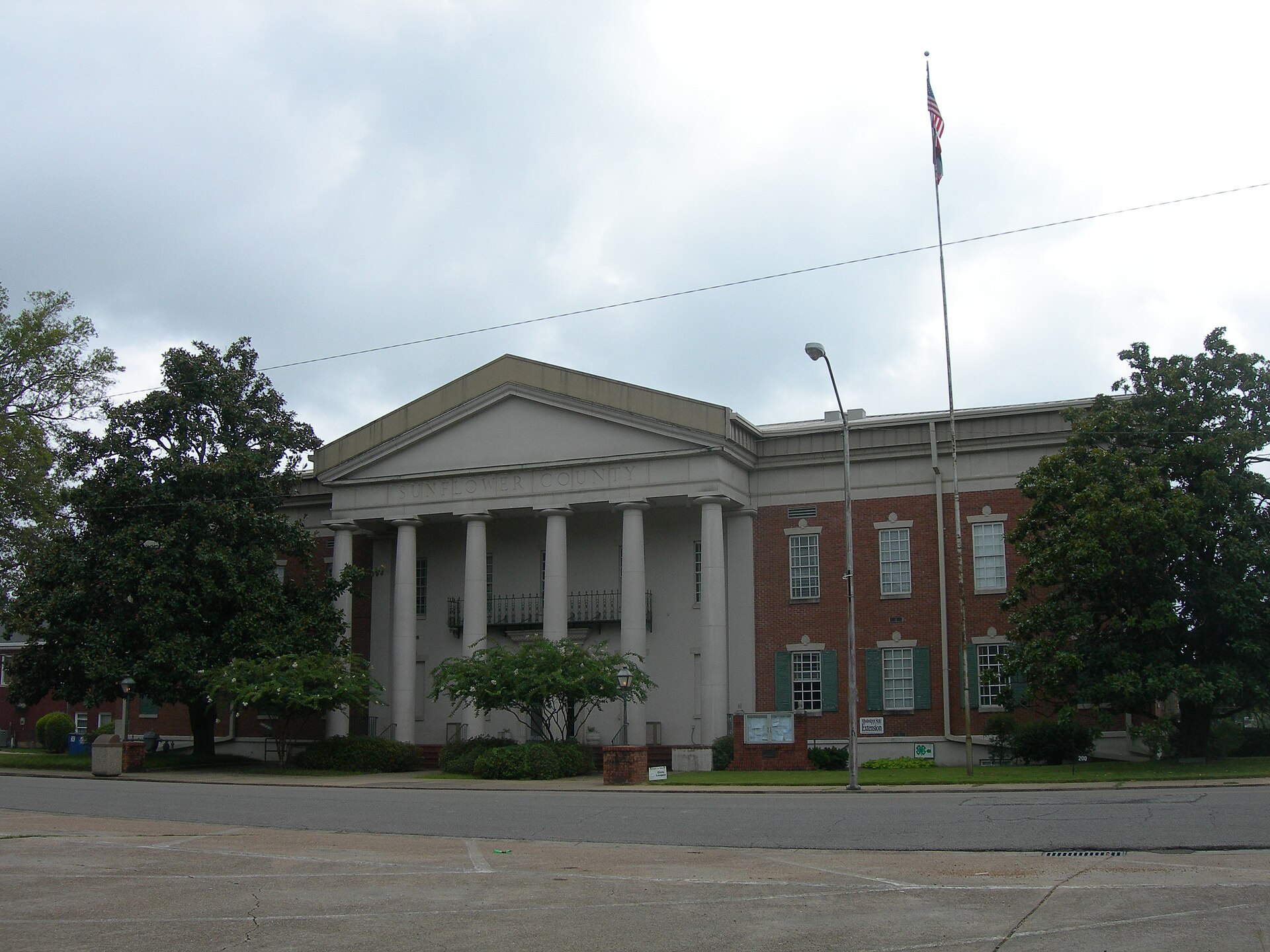 Sunflower County Courthouse in Indianola, Mississippi