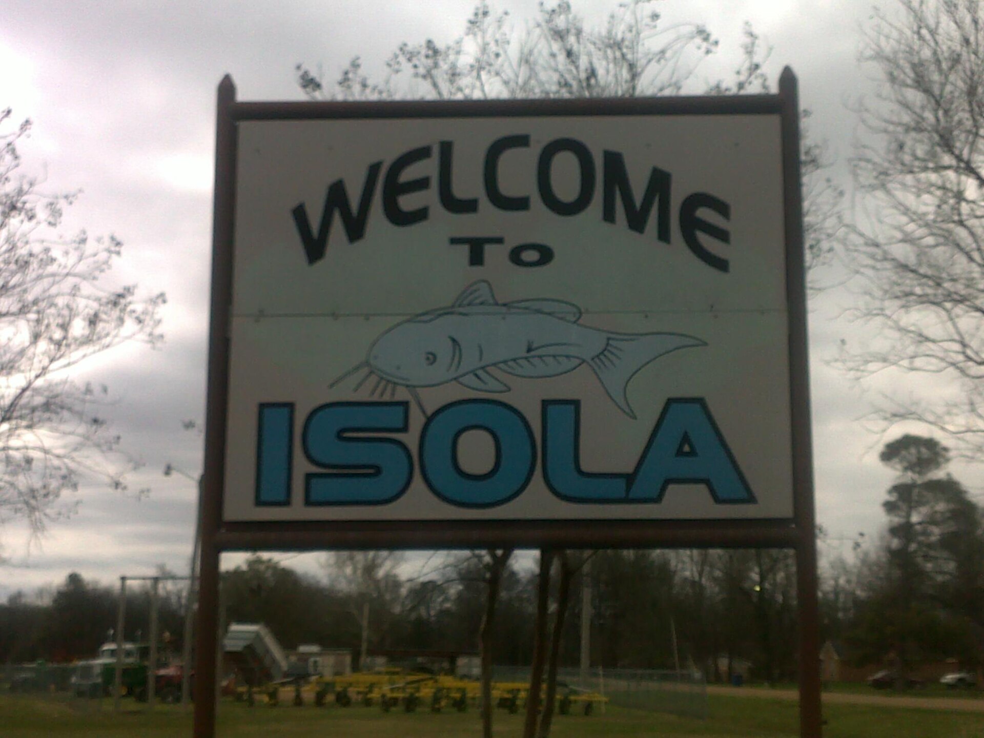 Sign along US 49W welcoming visitors to Isola, MS — Mississippi