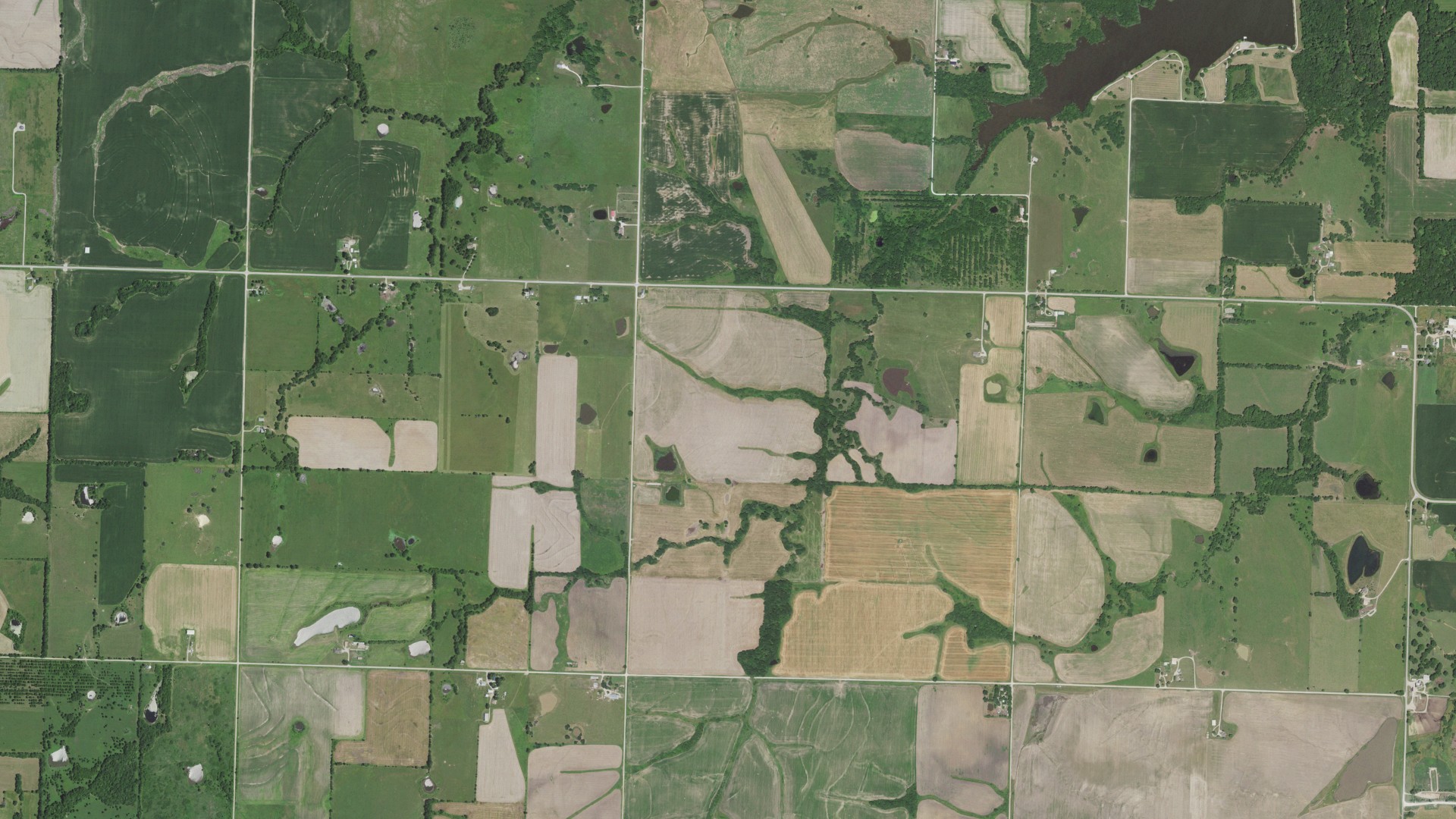 Aerial view of land around Charlotte, Missouri