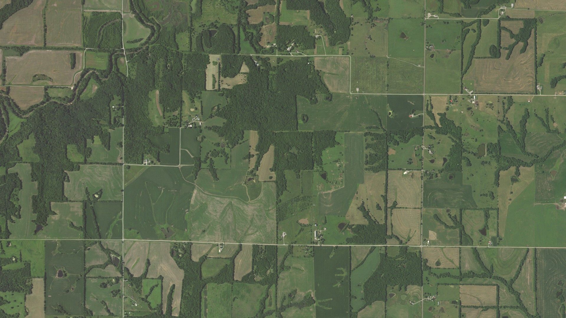 Natural-color aerial photograph of land around Fairview, Missouri