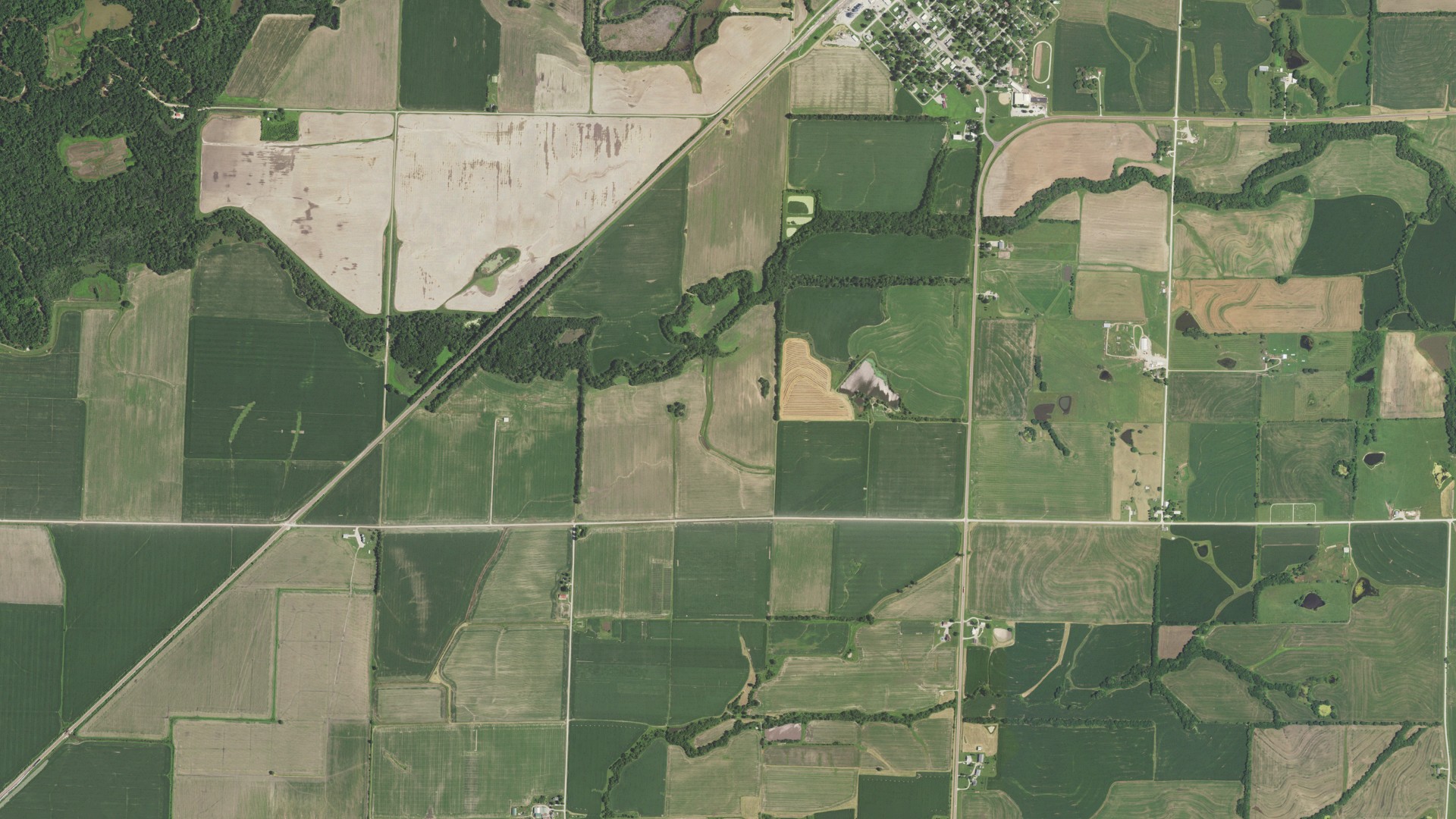 Aerial view of land around Mendon, Missouri