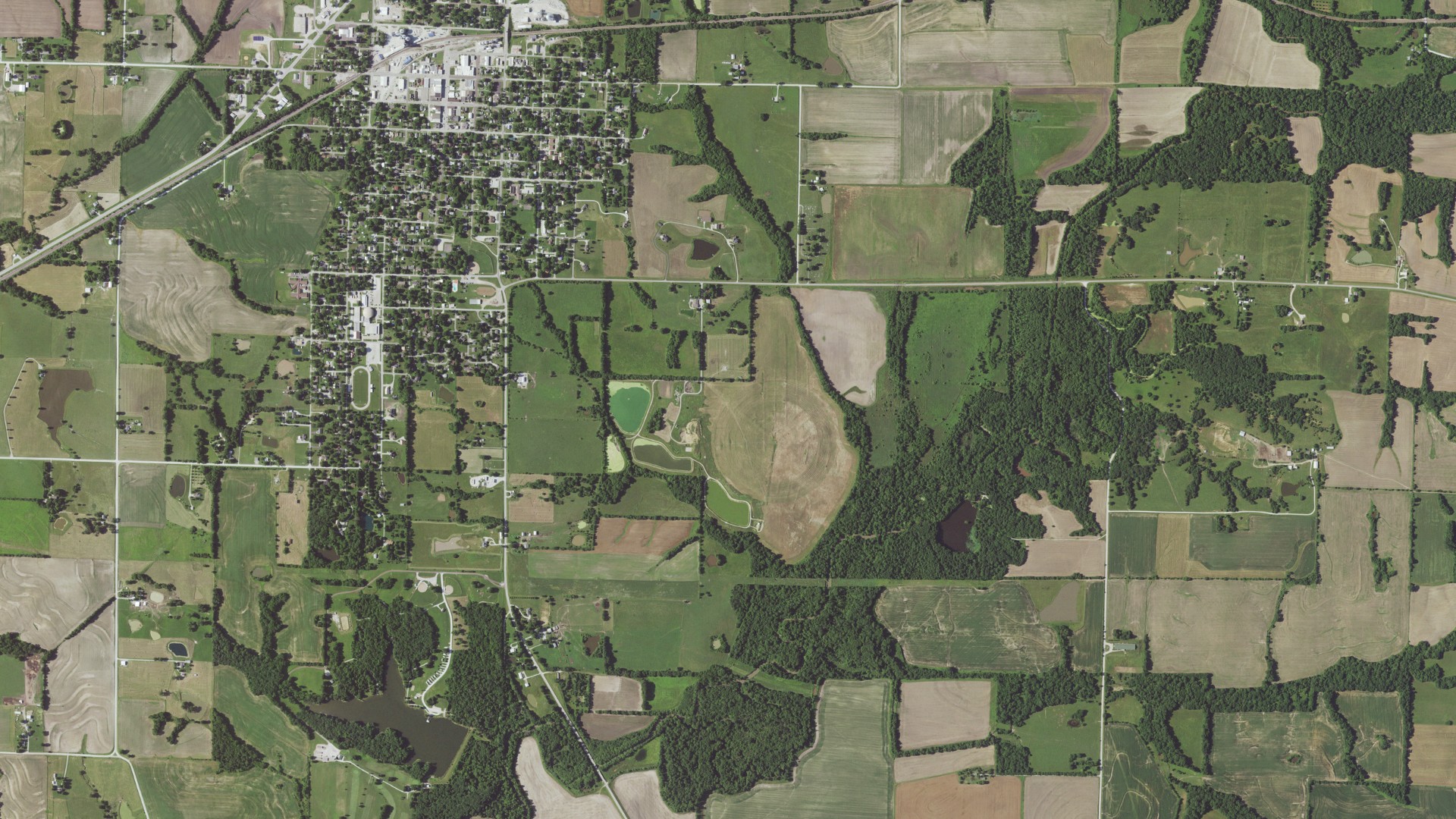 Aerial view of land around Salisbury, Missouri