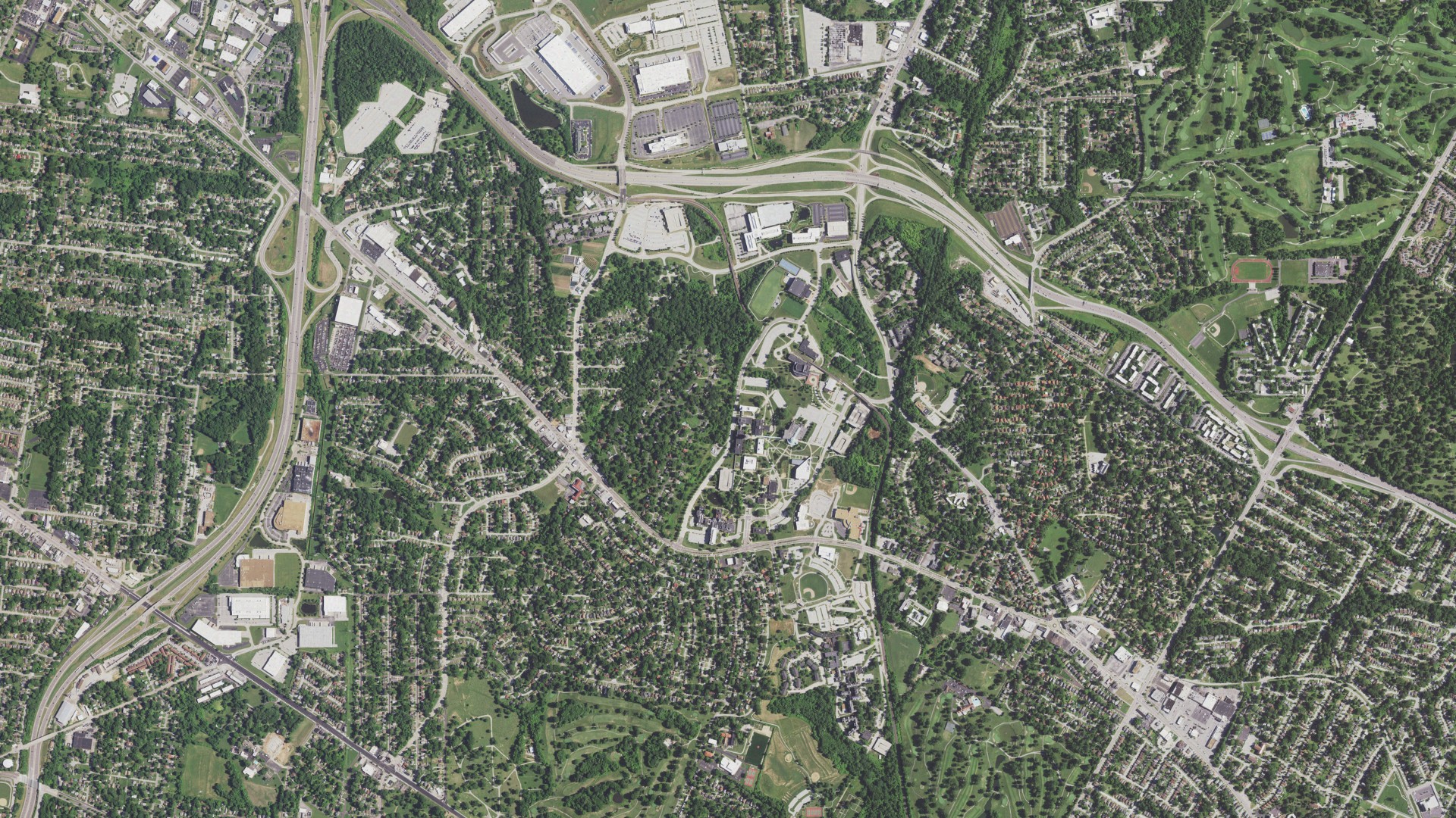 Natural-color aerial photograph of land around Bellerive Acres, Missouri