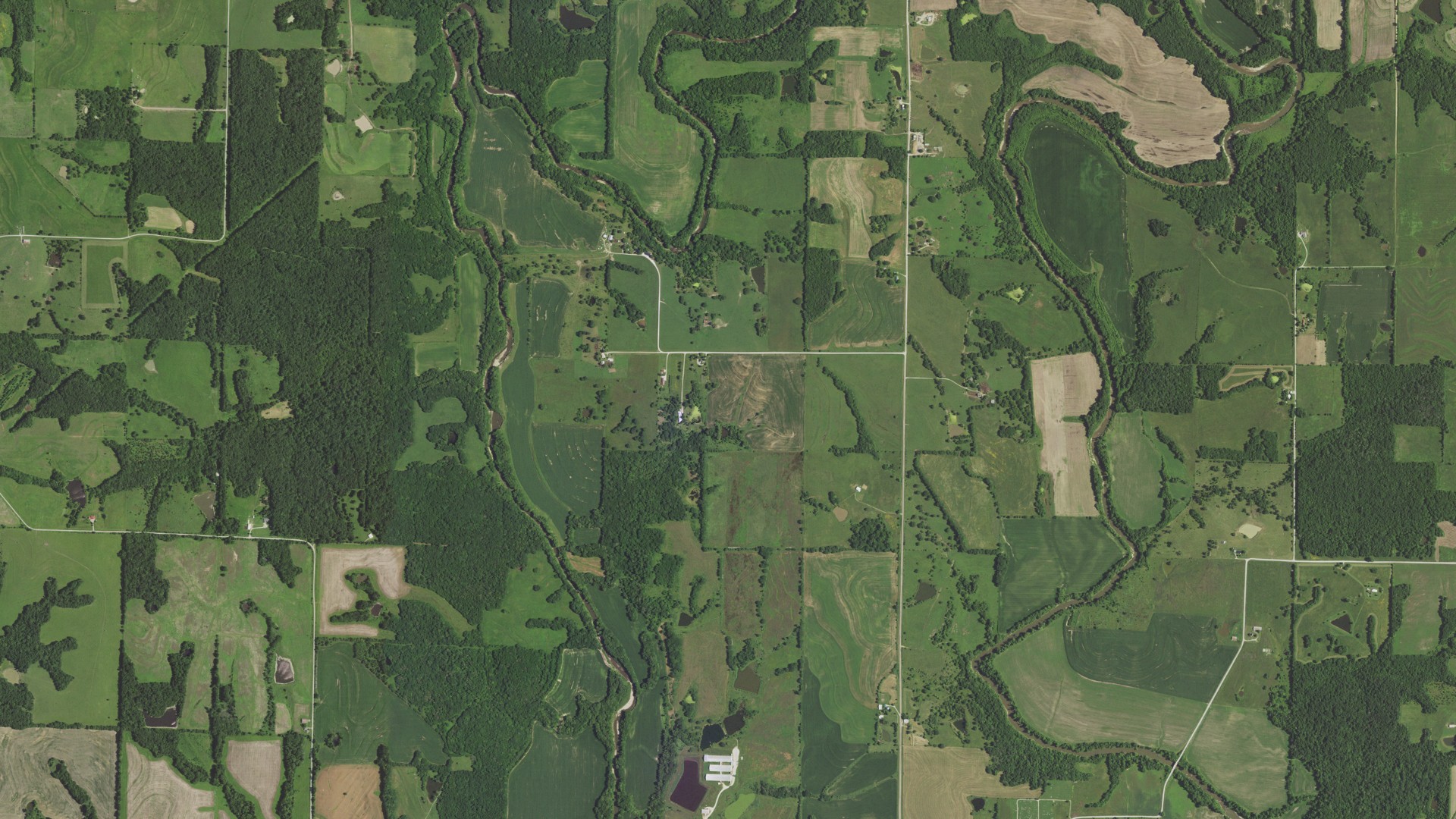 Aerial view of land around Benton, Missouri