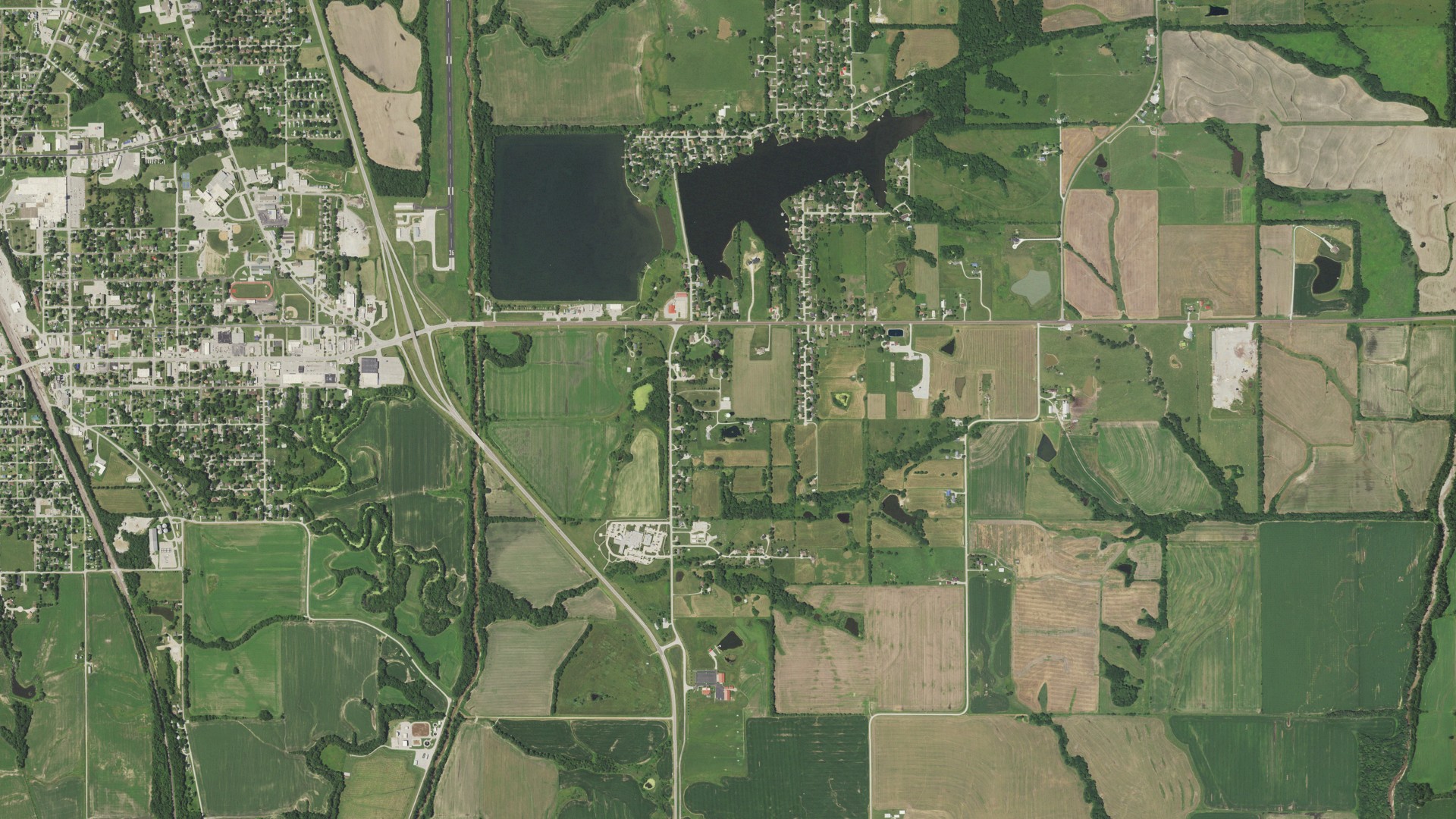 Aerial view of land around Trenton, Missouri