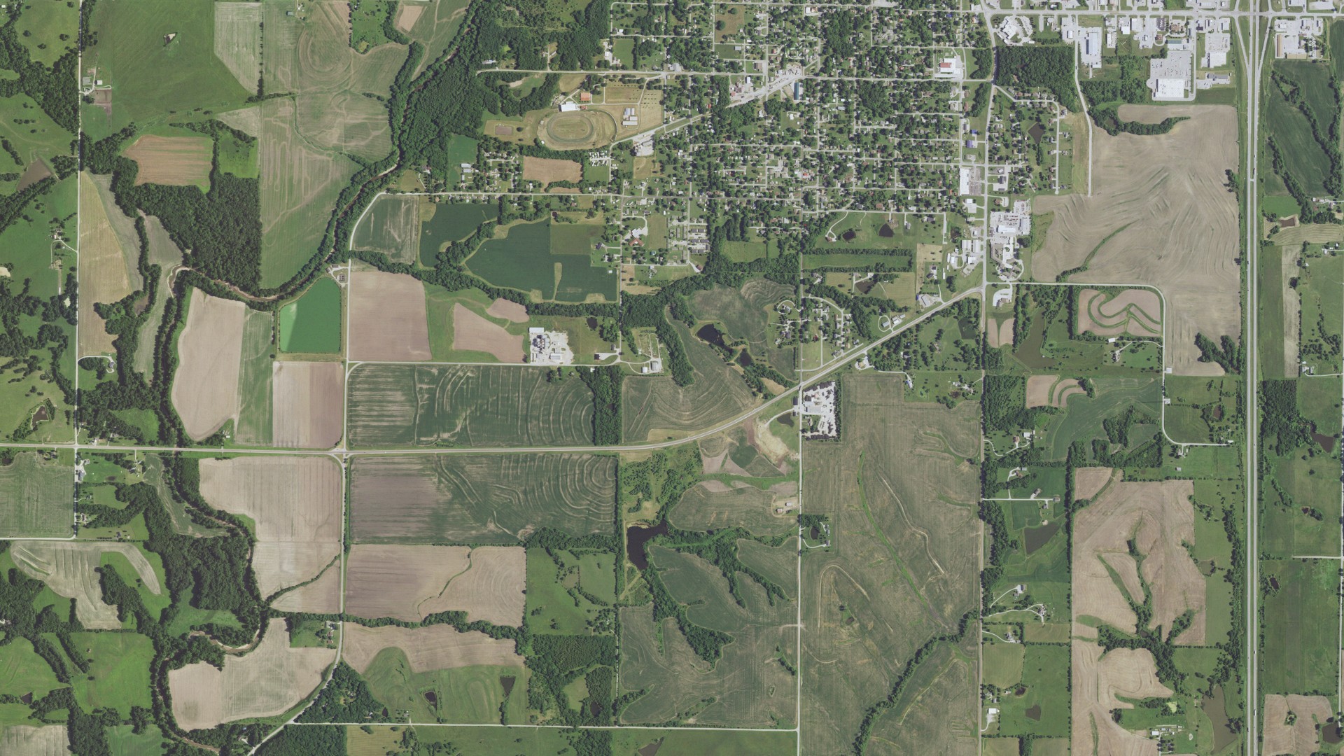Aerial view of land around Bethany, Missouri